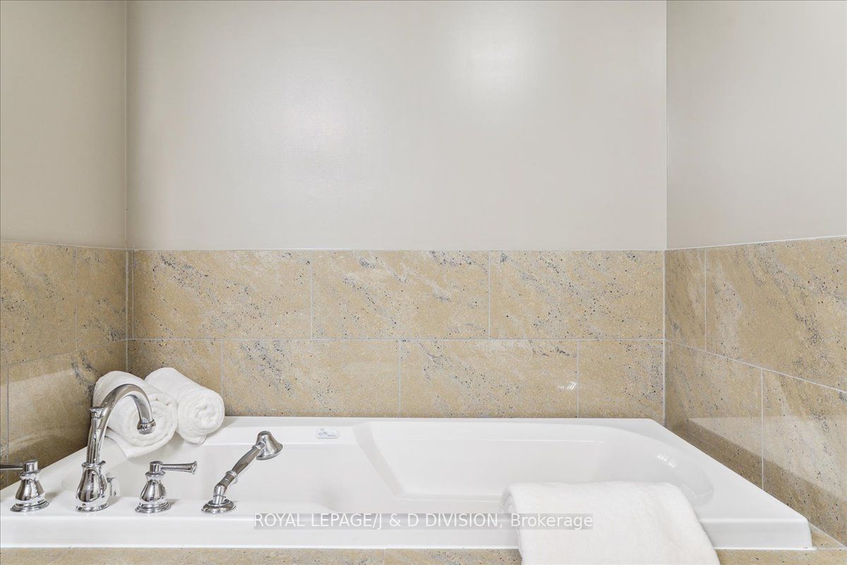 2181 Yonge Street #3402