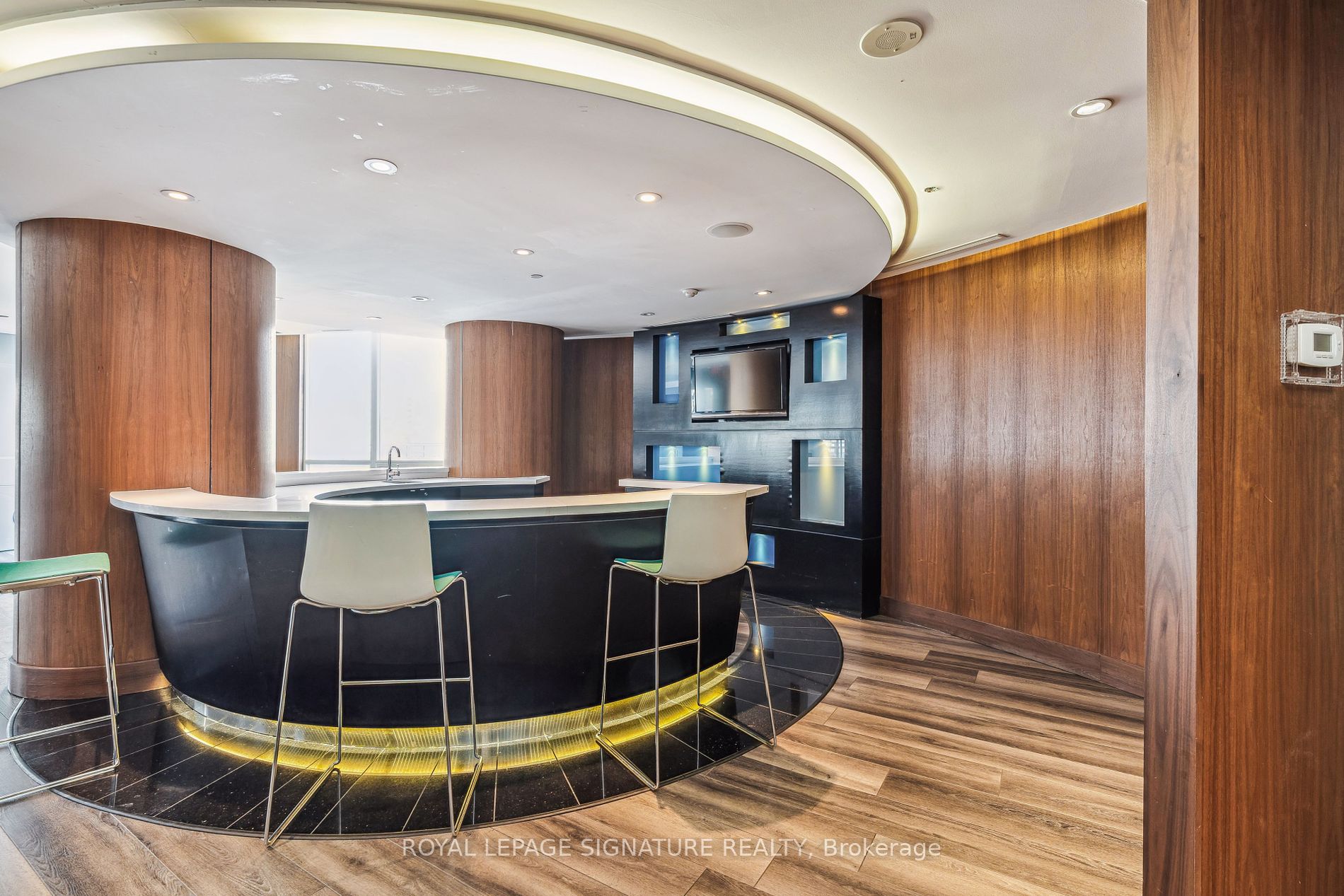 38 Dan Leckie Way, #223
