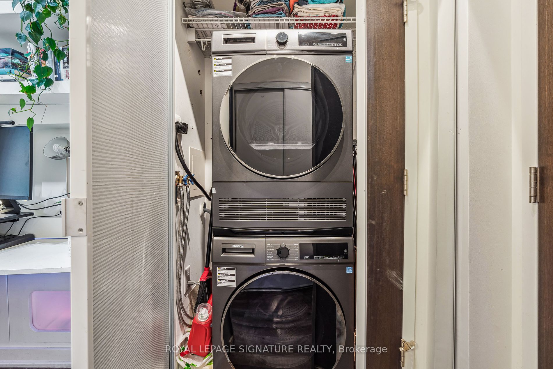 38 Dan Leckie Way, #223