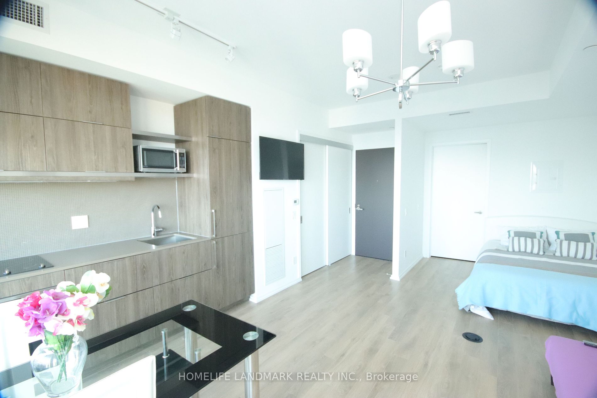 197 Yonge St, #5508