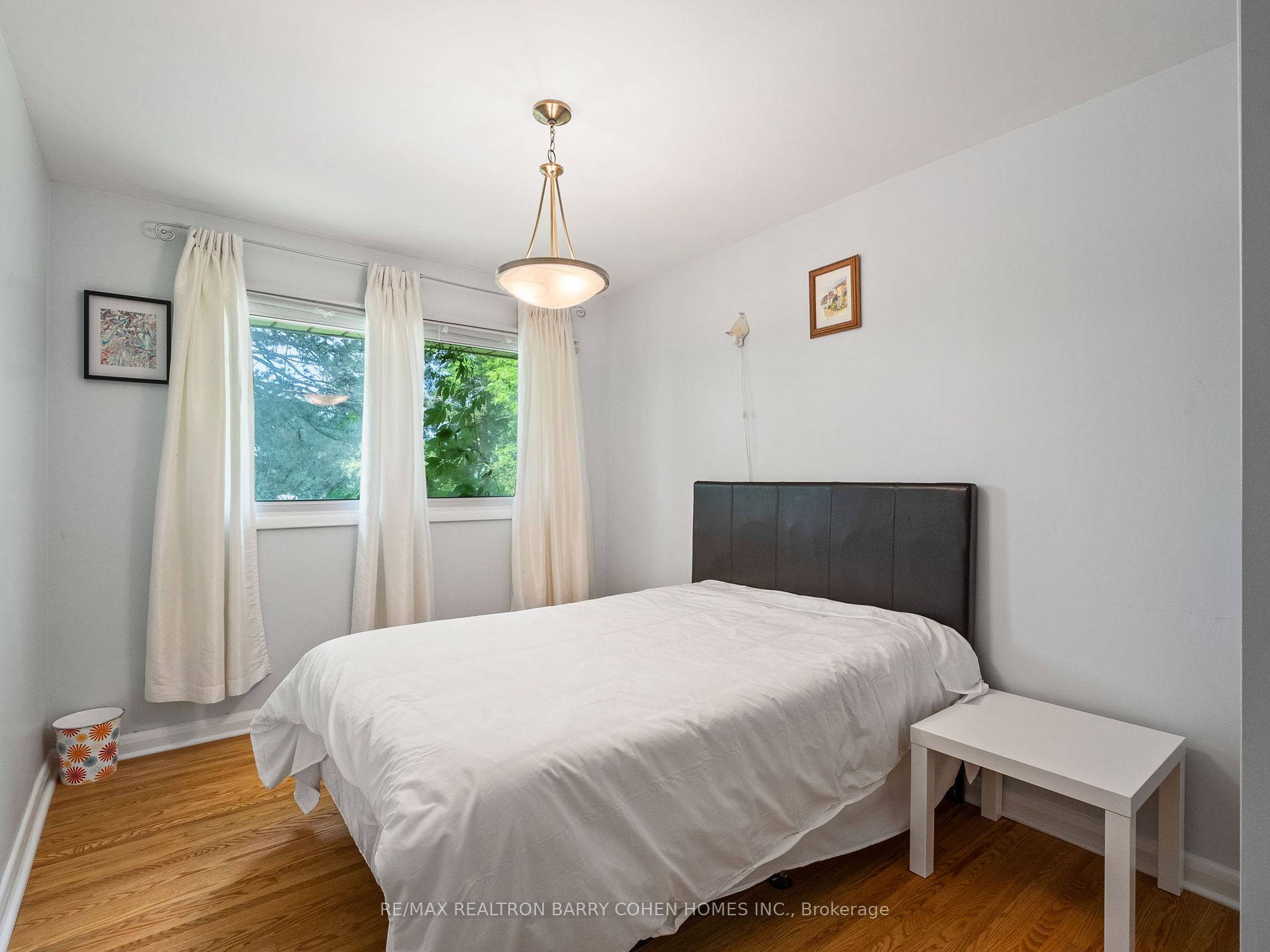 120 Laurentide Dr