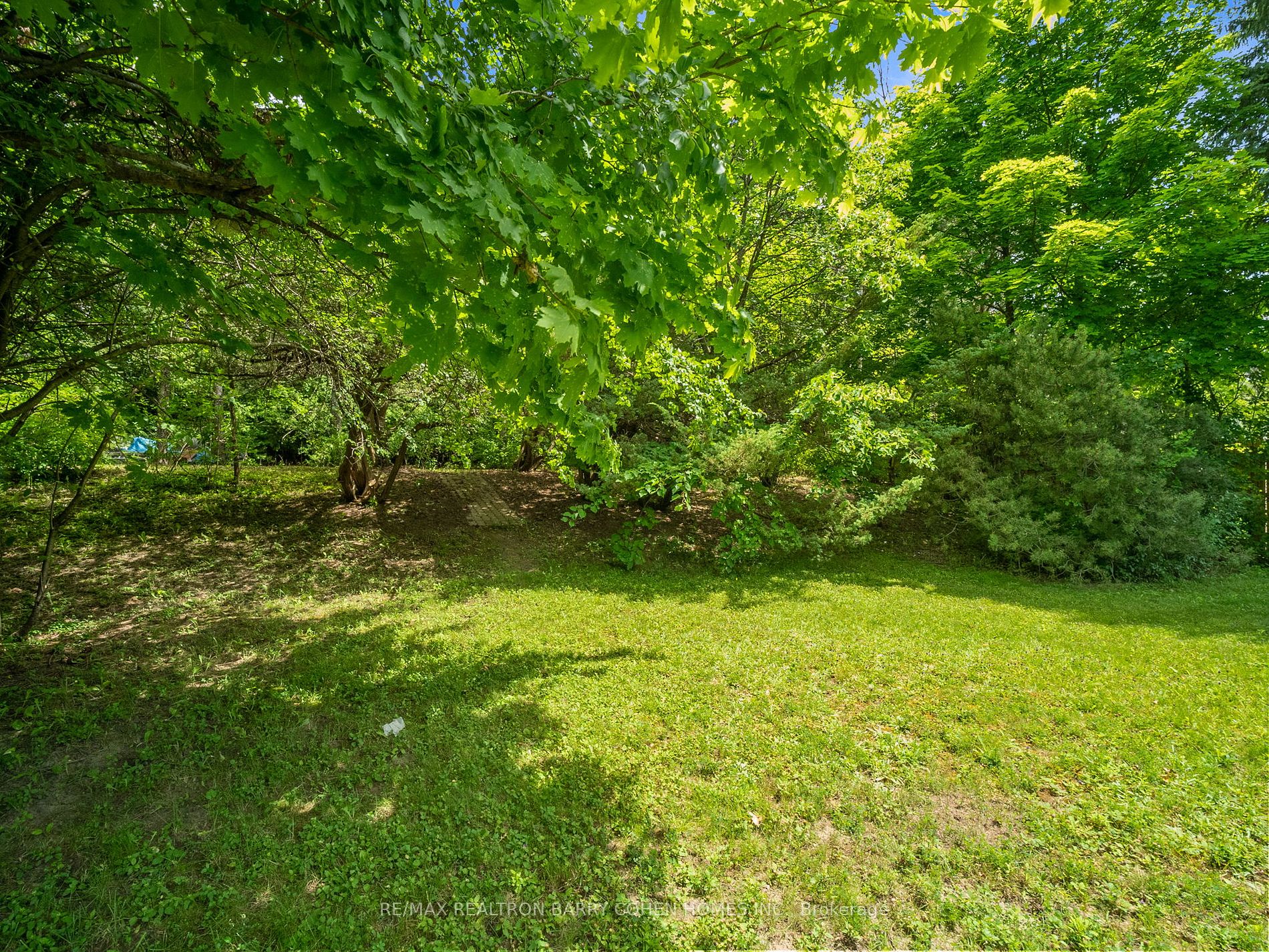 120 Laurentide Dr