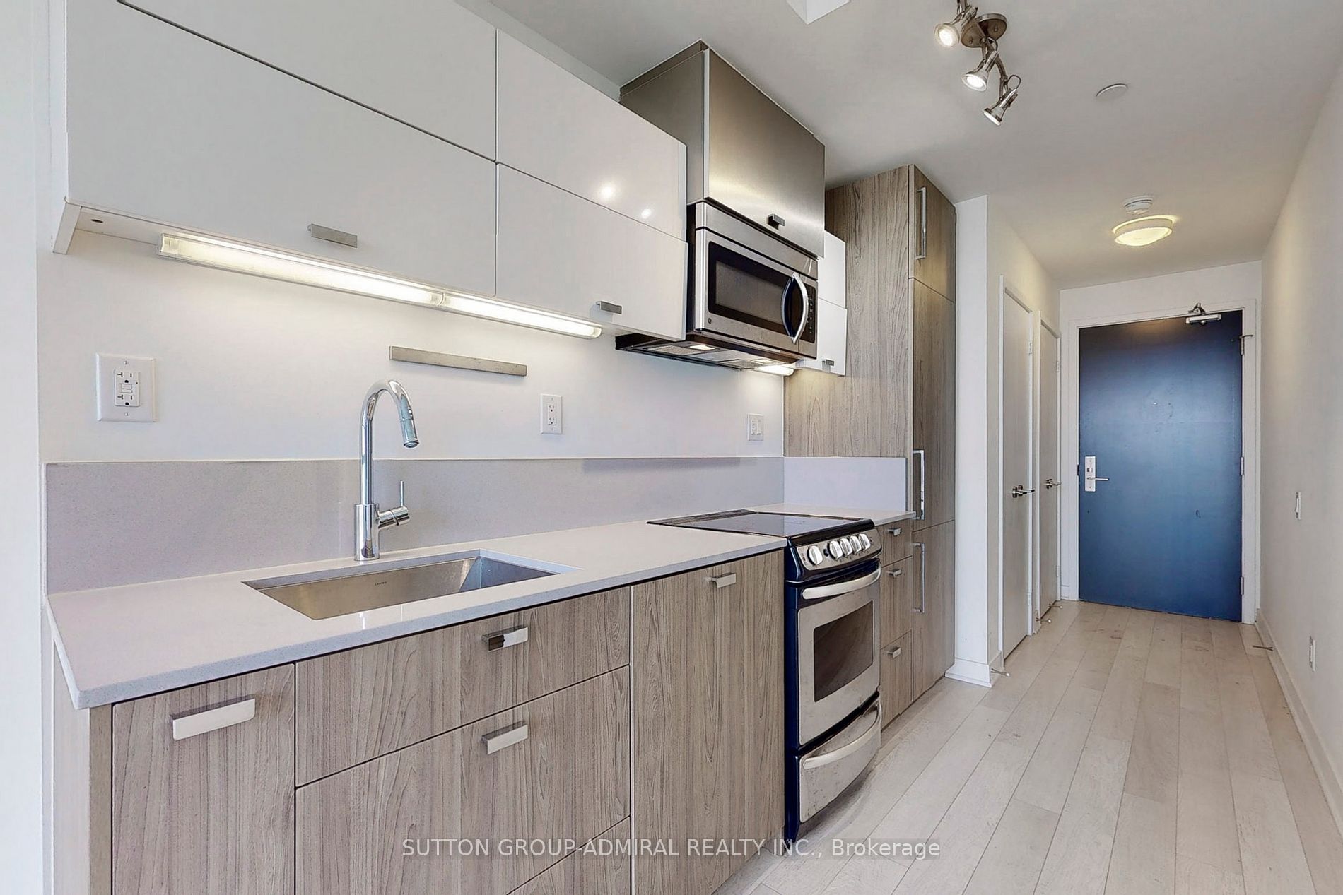 290 Adelaide St W, #2703