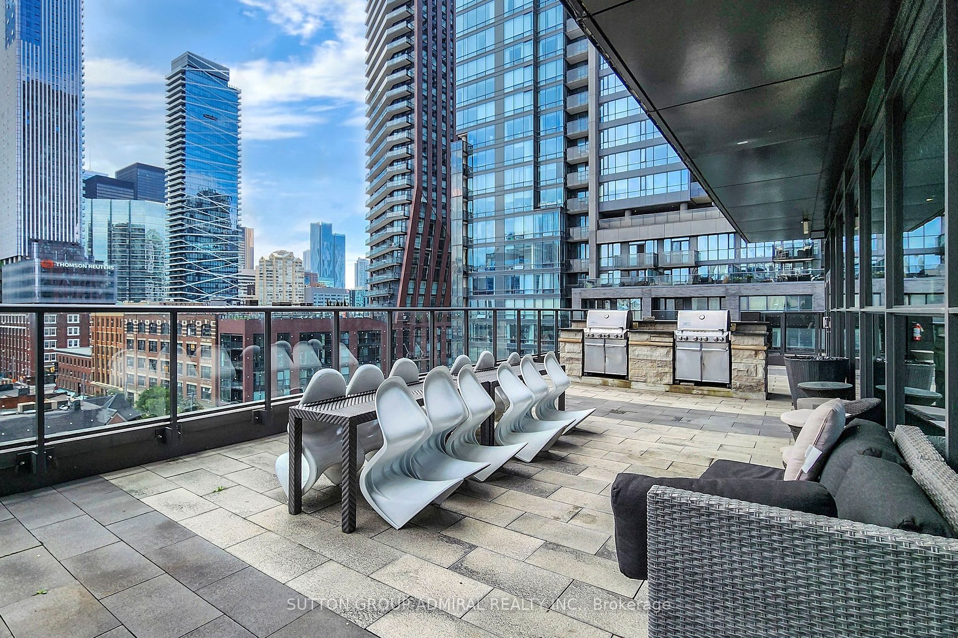 290 Adelaide St W, #2703