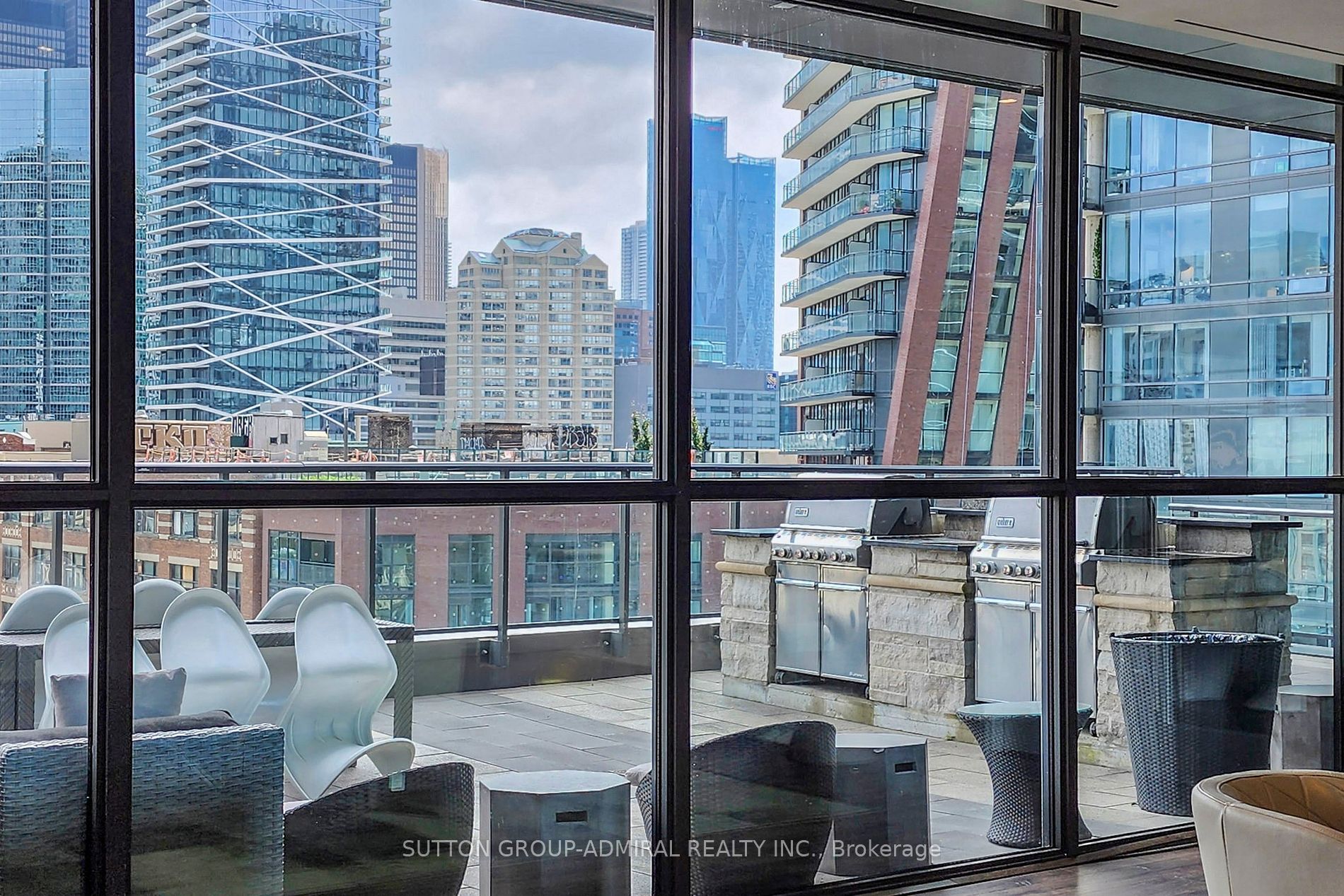 290 Adelaide St W, #2703