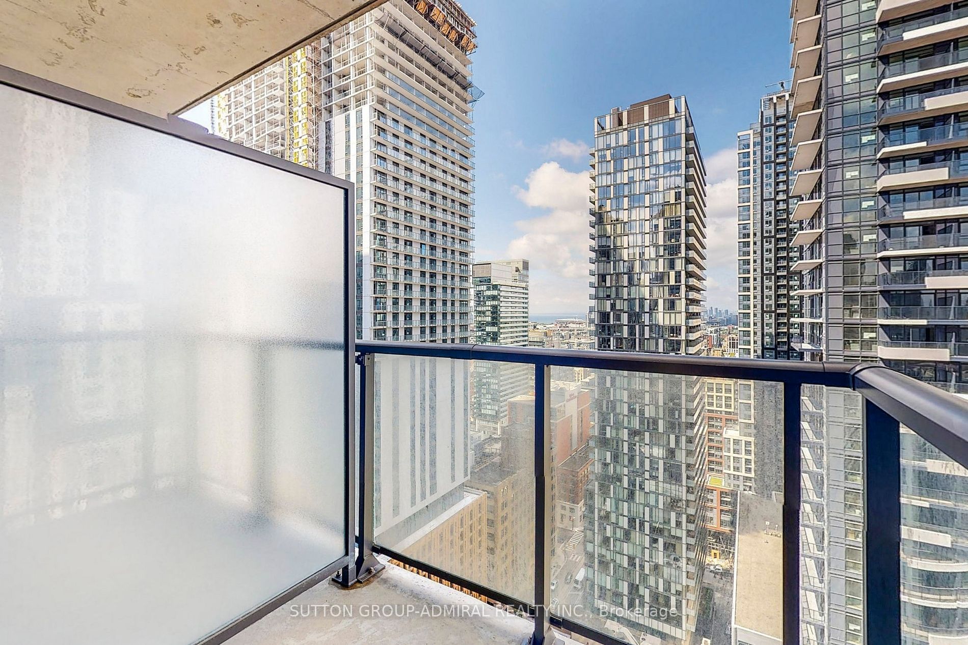 290 Adelaide St W, #2703