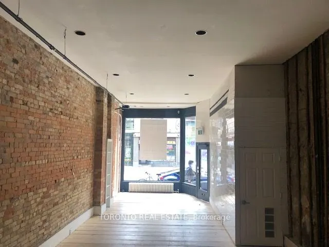 242 Carlton St