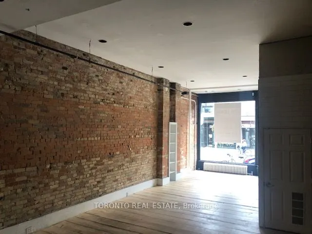 242 Carlton St