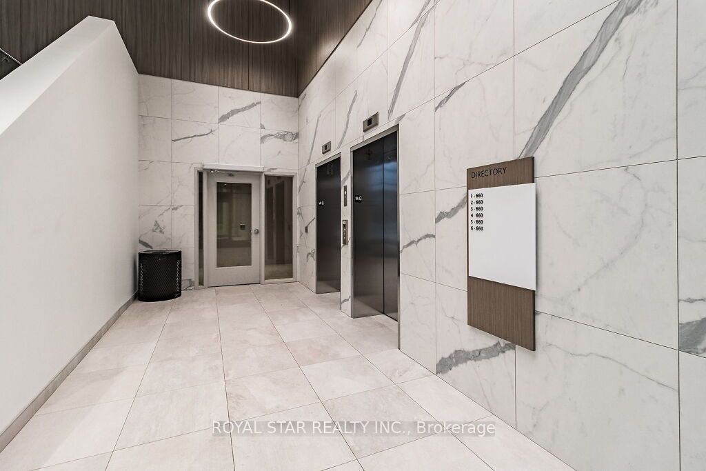 225 Sumach Street #1511
