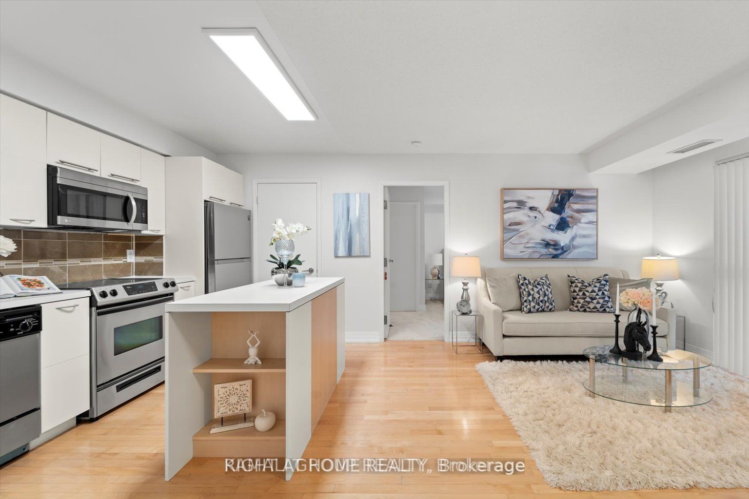 21 Carlton St, #1201