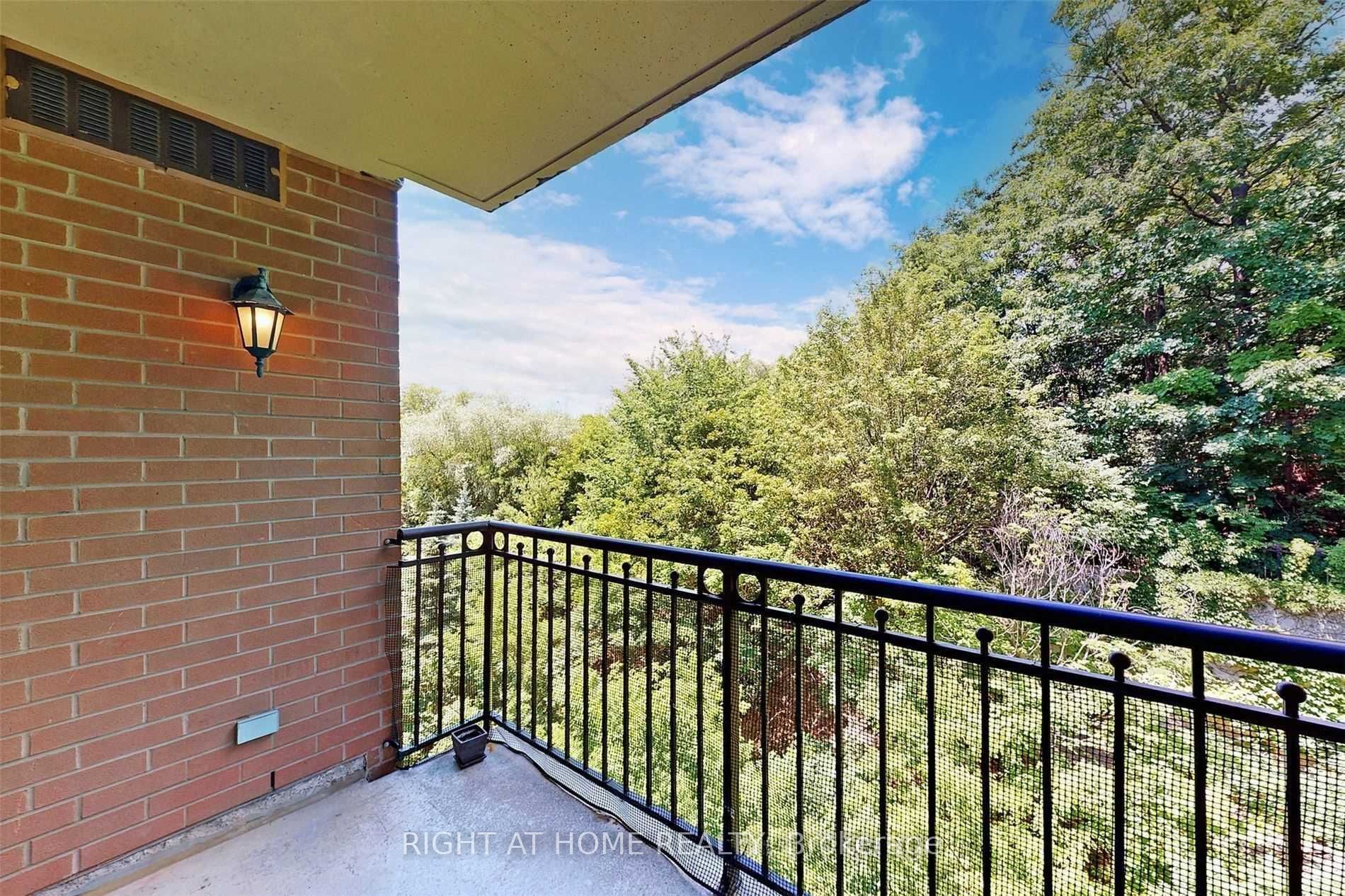 28 William Carson Crescent, #718