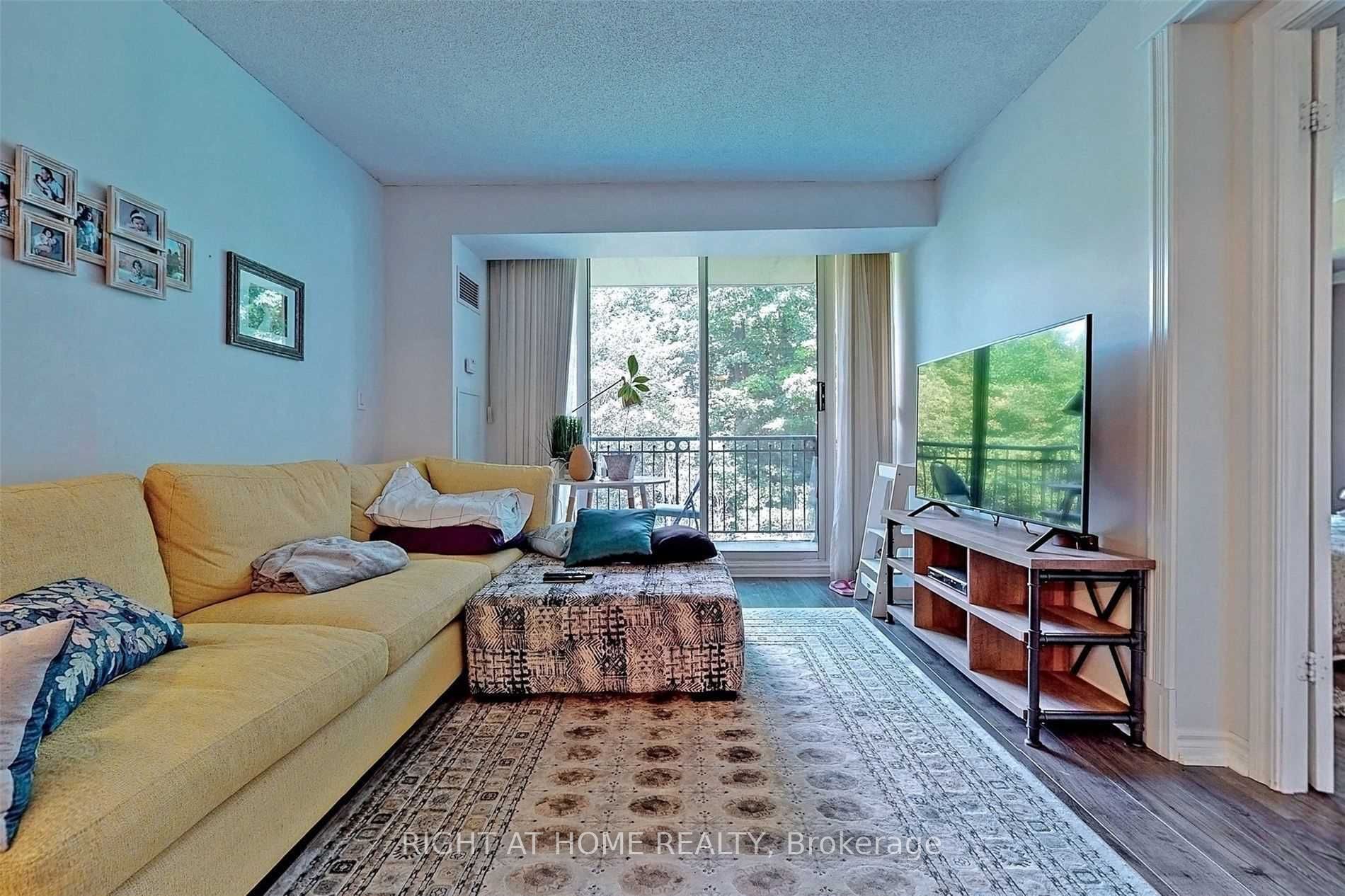 28 William Carson Crescent, #718
