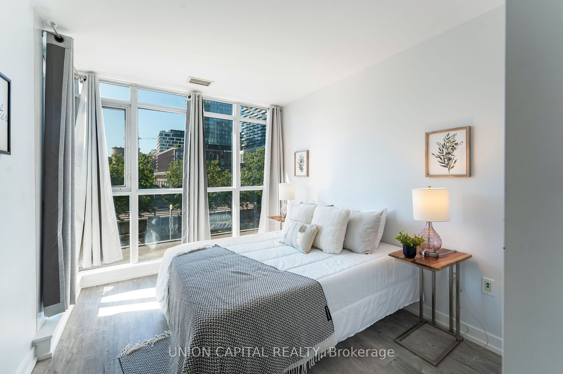 15 Iceboat Terrace #242A