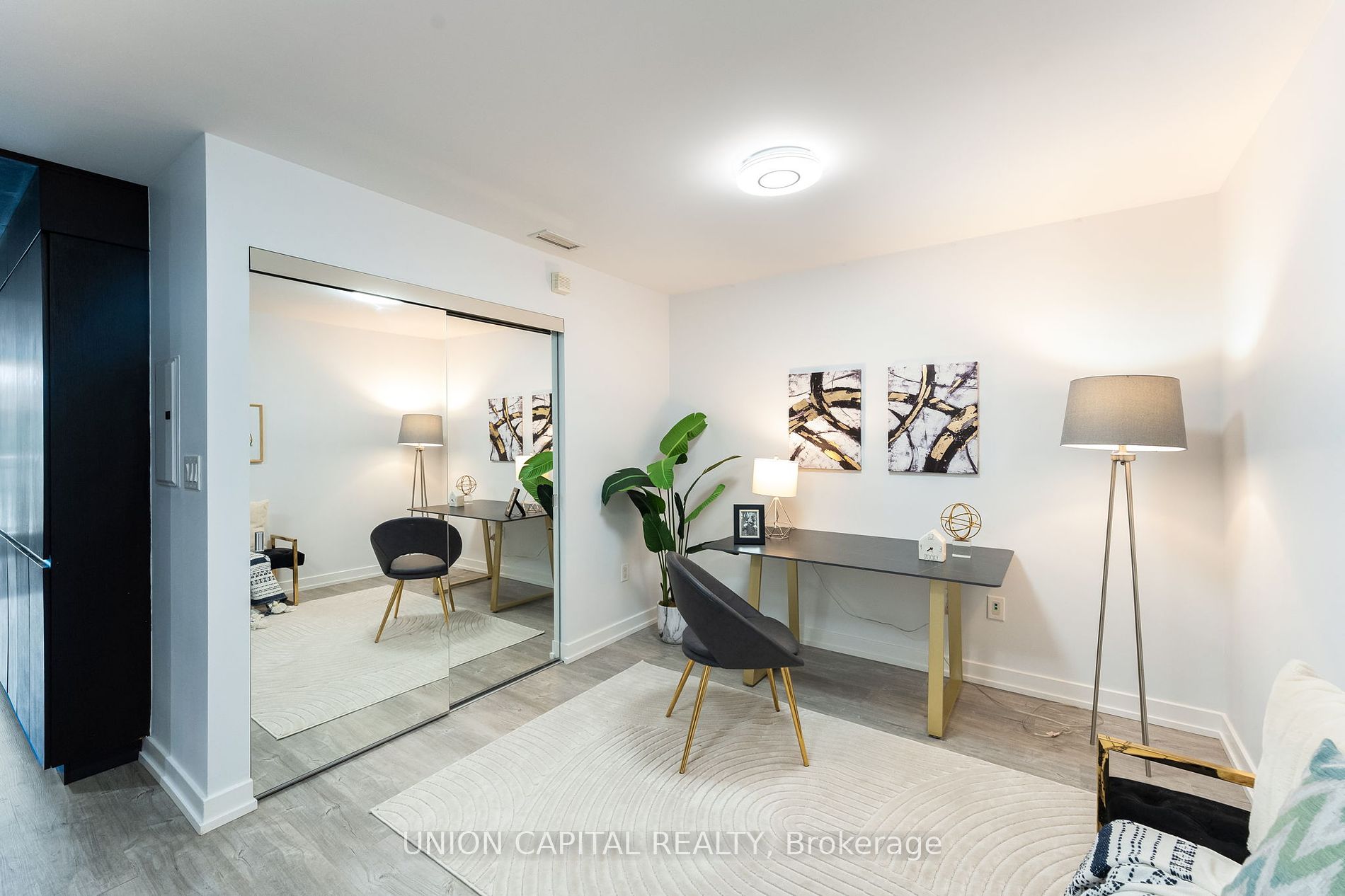 15 Iceboat Terrace #242A