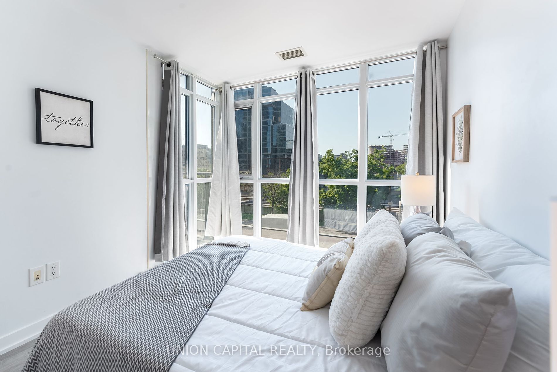 15 Iceboat Terrace #242A
