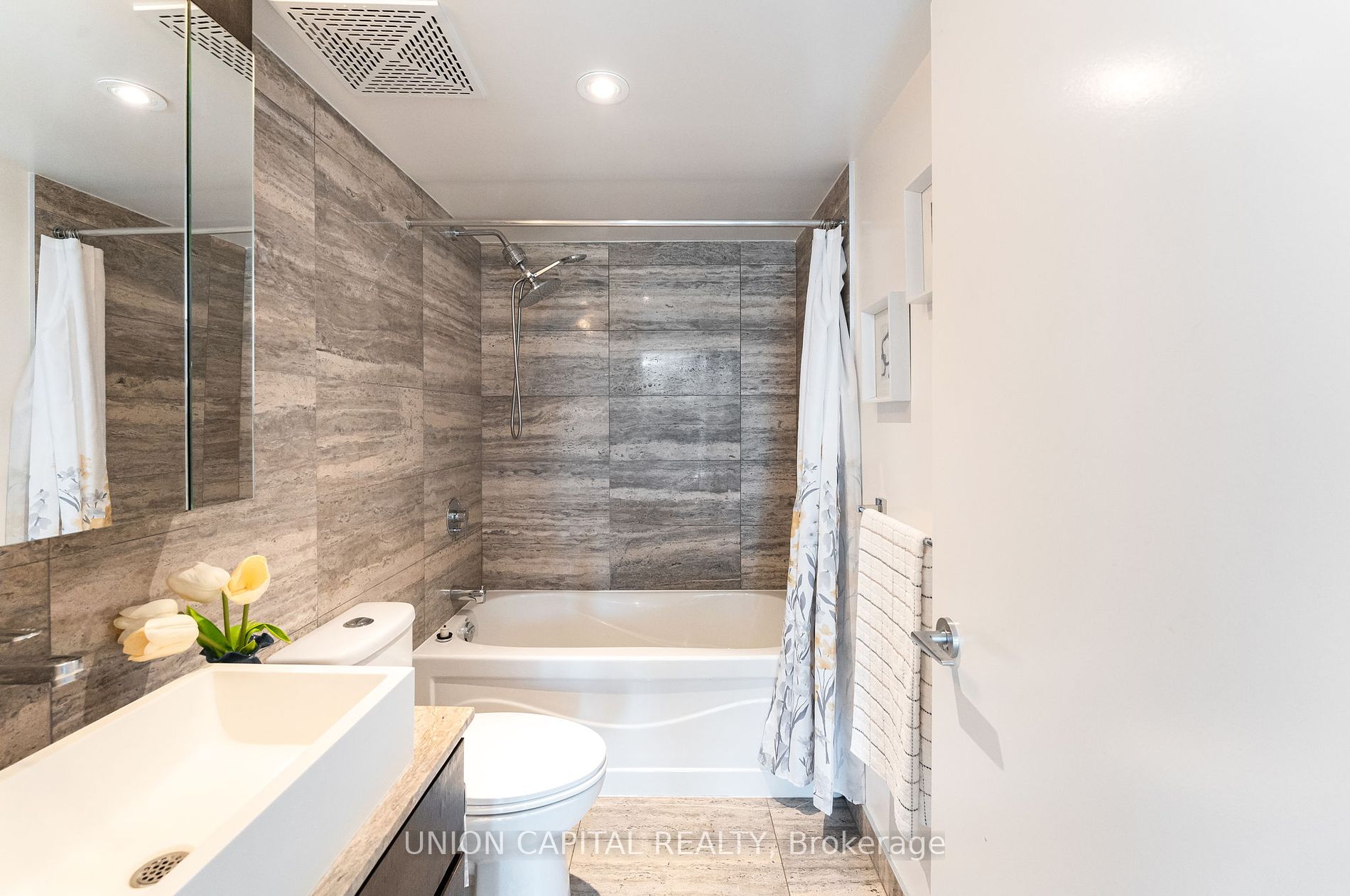 15 Iceboat Terrace #242A