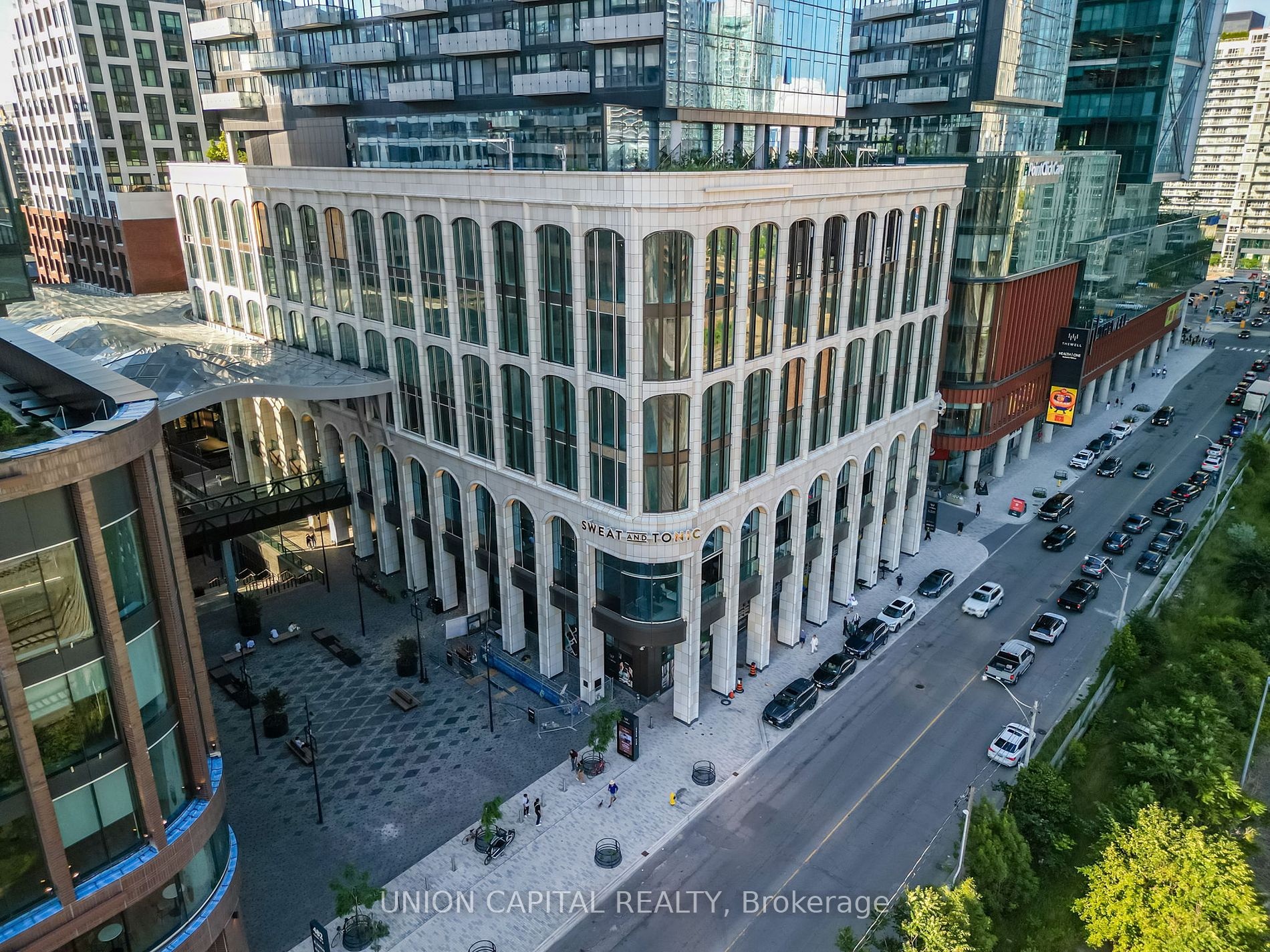15 Iceboat Terrace #242A