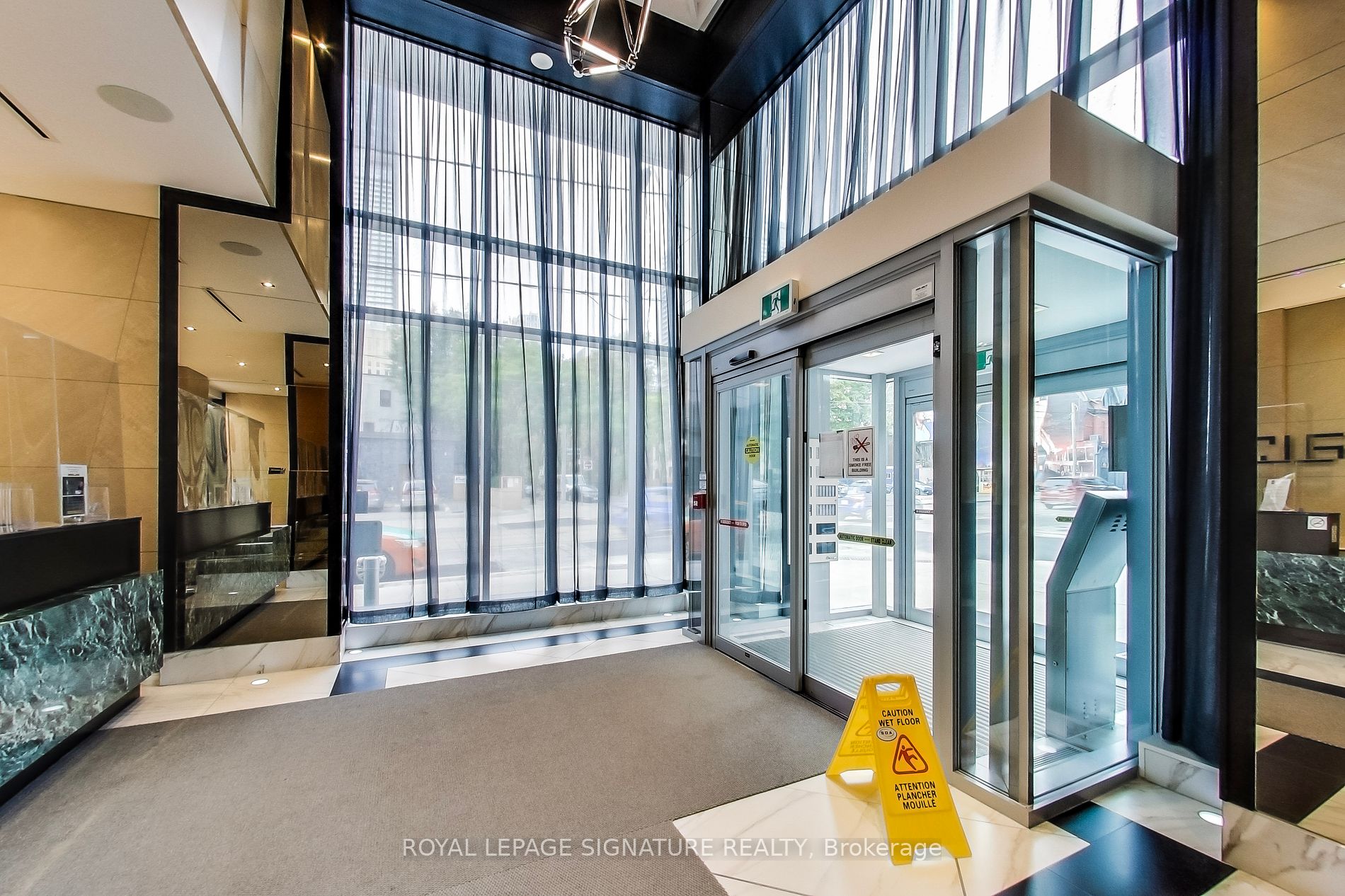 89 McGill Street, #2912
