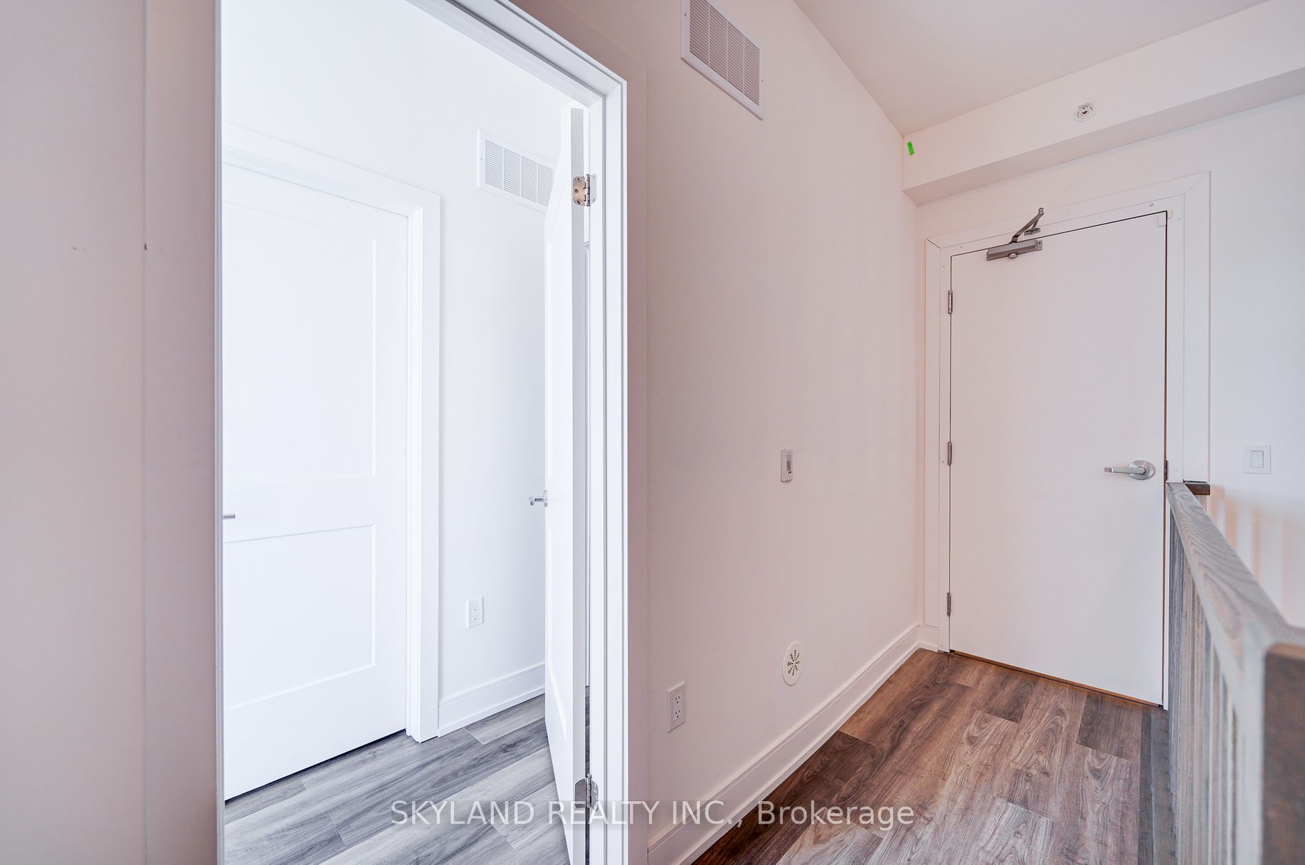 57 Finch Ave W, #41
