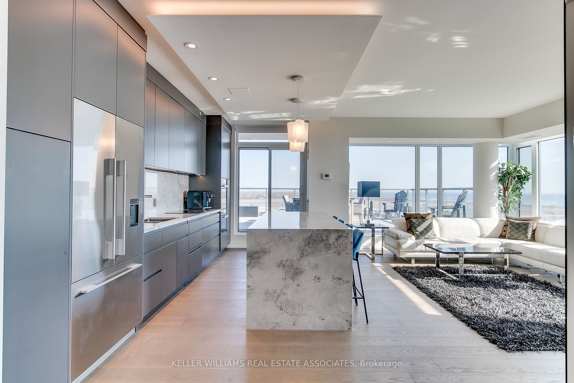 90 Stadium Rd, #1002