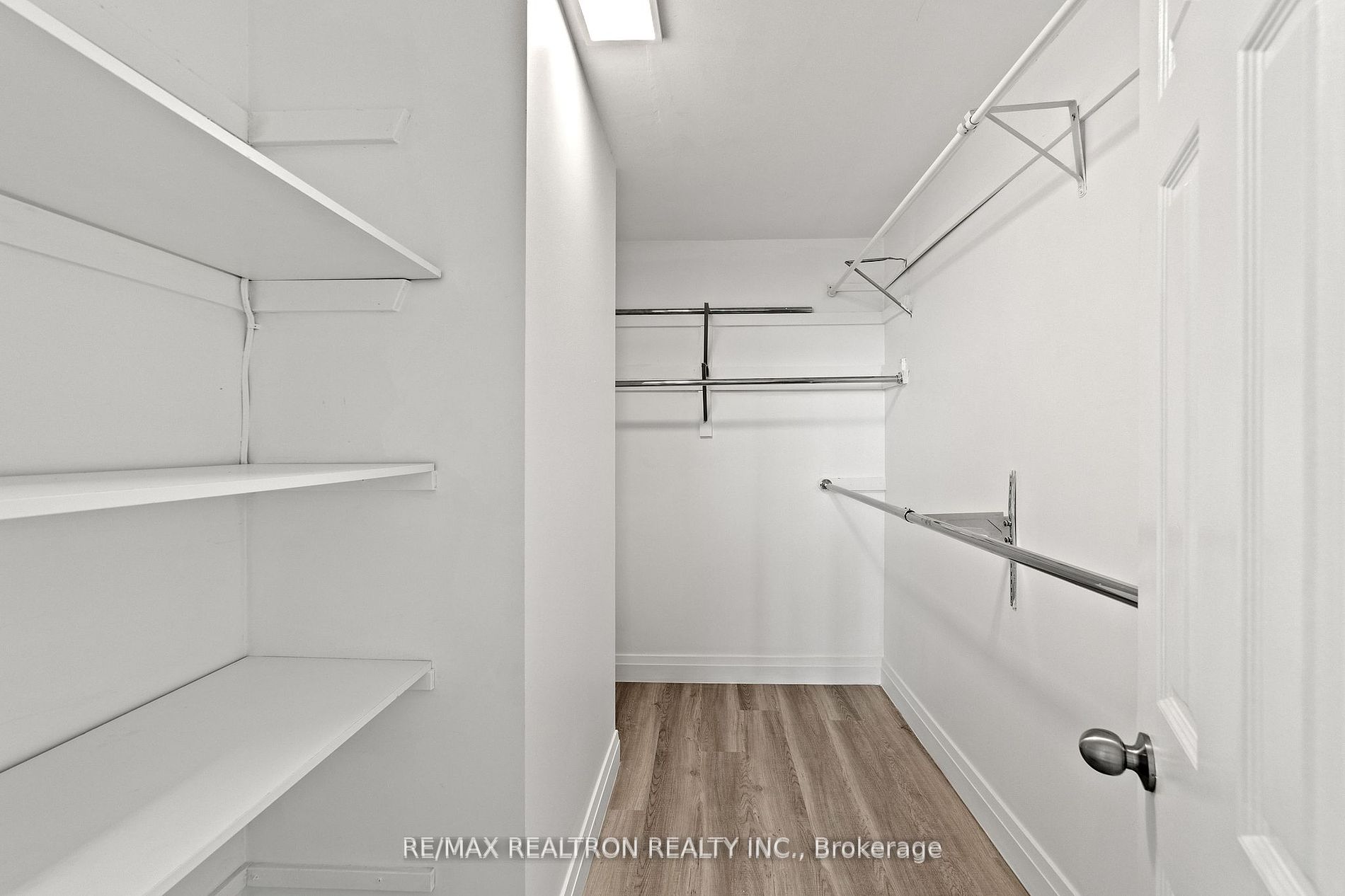 3000 Bathurst St, #706