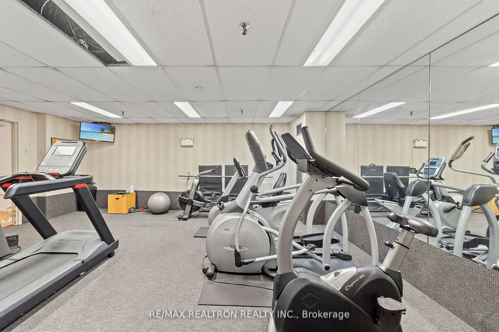 3000 Bathurst St, #706