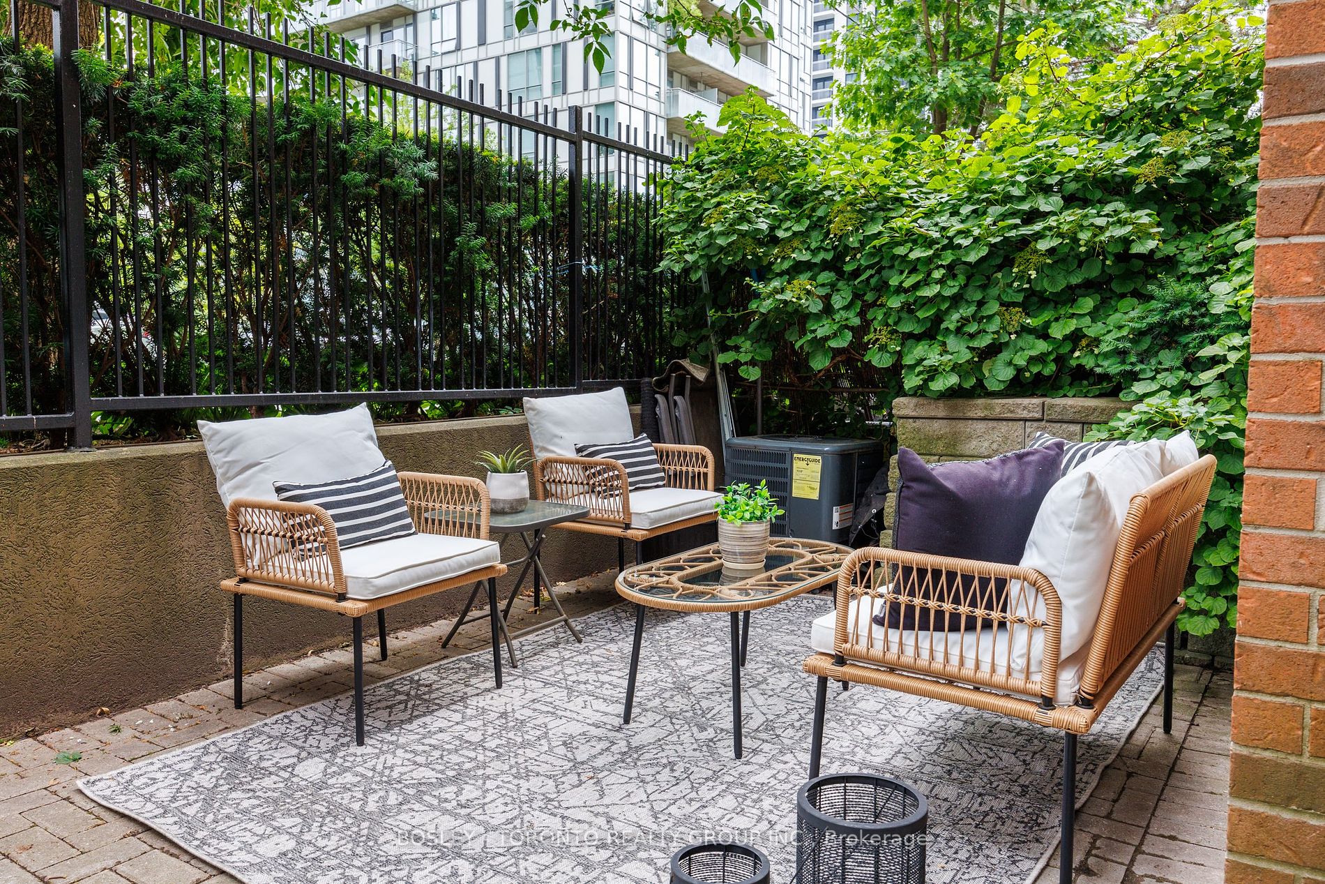 98 Redpath Ave, #3