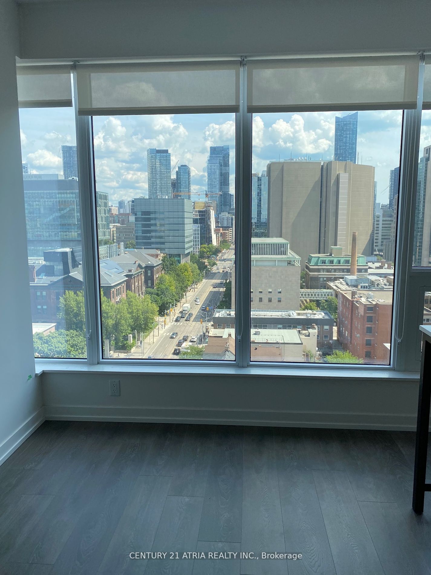 203 College St, #1307