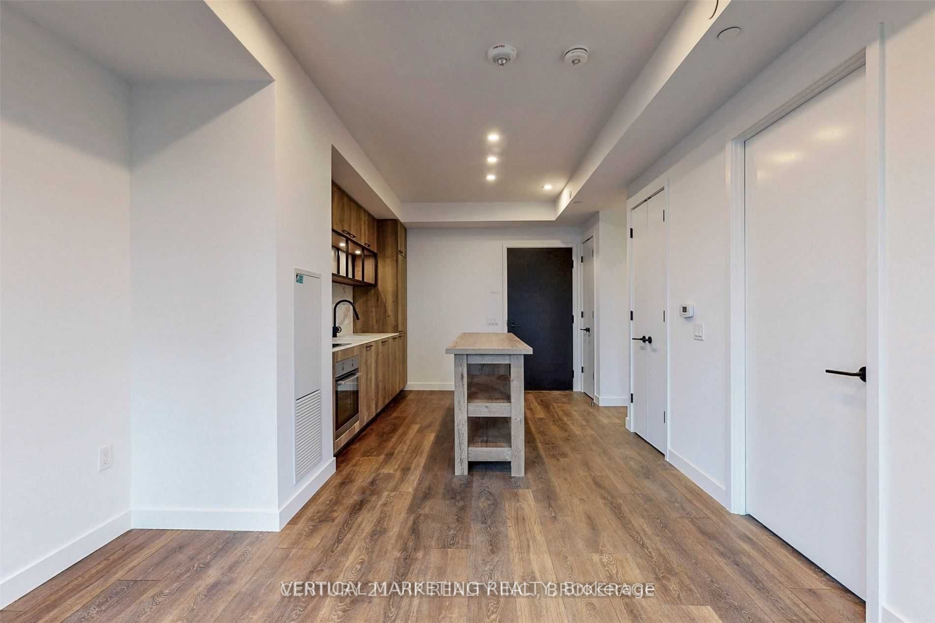 505 Richmond St W, #815