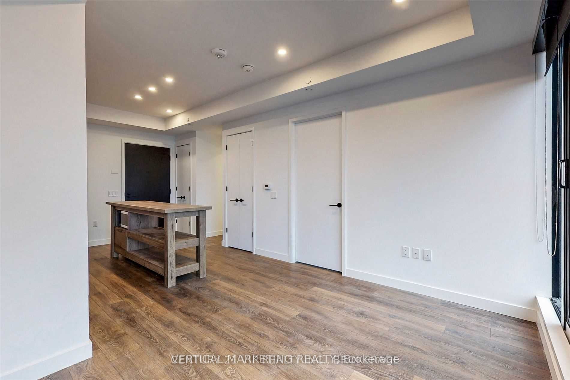 505 Richmond St W, #815
