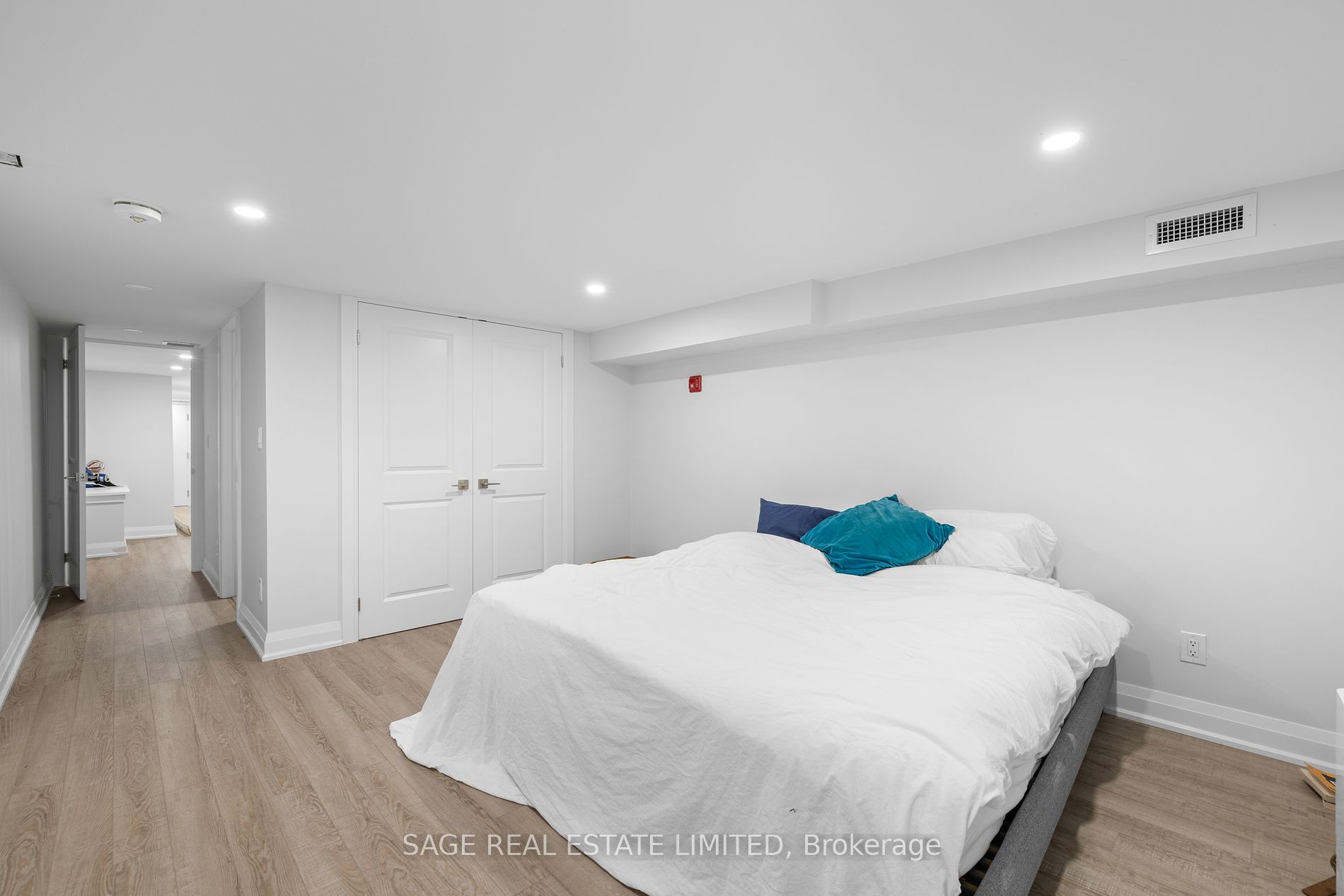 225 Carlton Street, #2