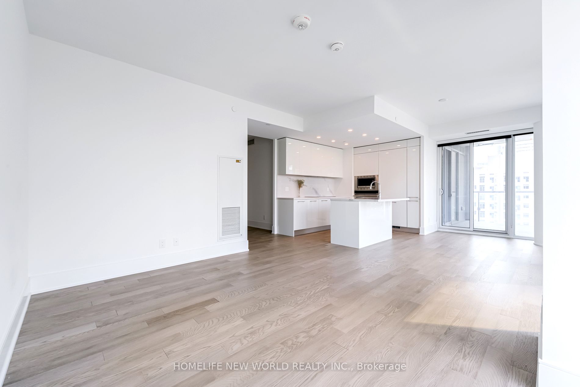 1 Gloucester Street #915