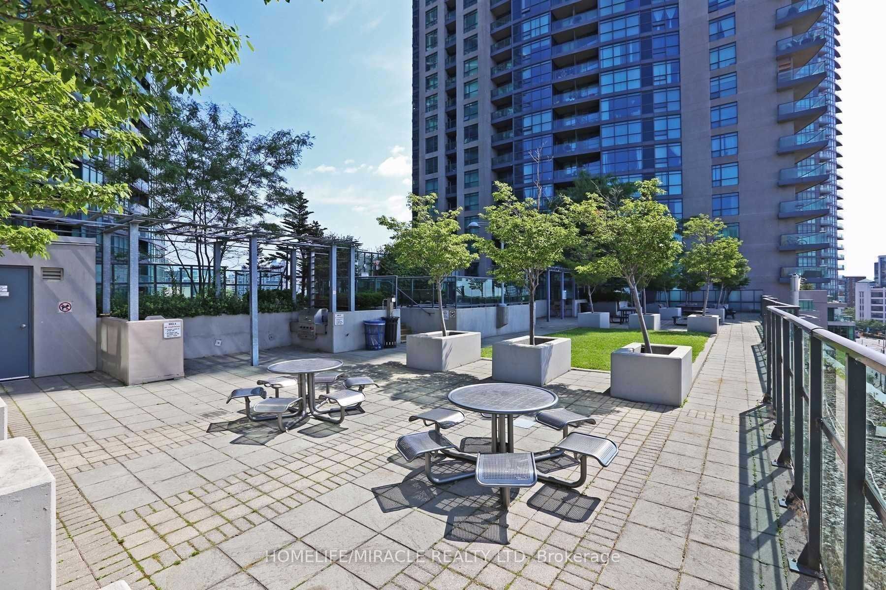 231 Fort York Blvd, #2310