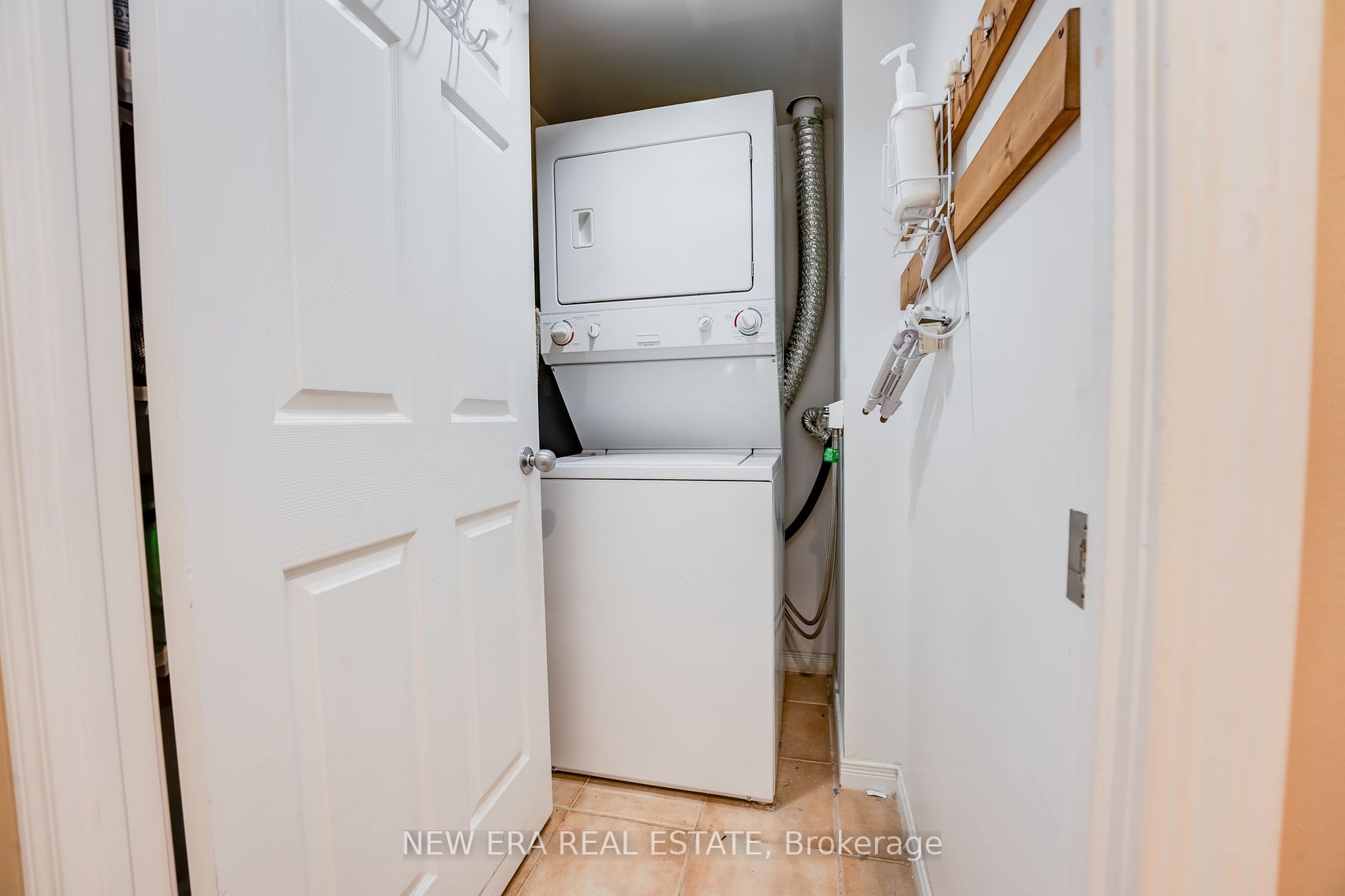 155 Beecroft Rd, #1112