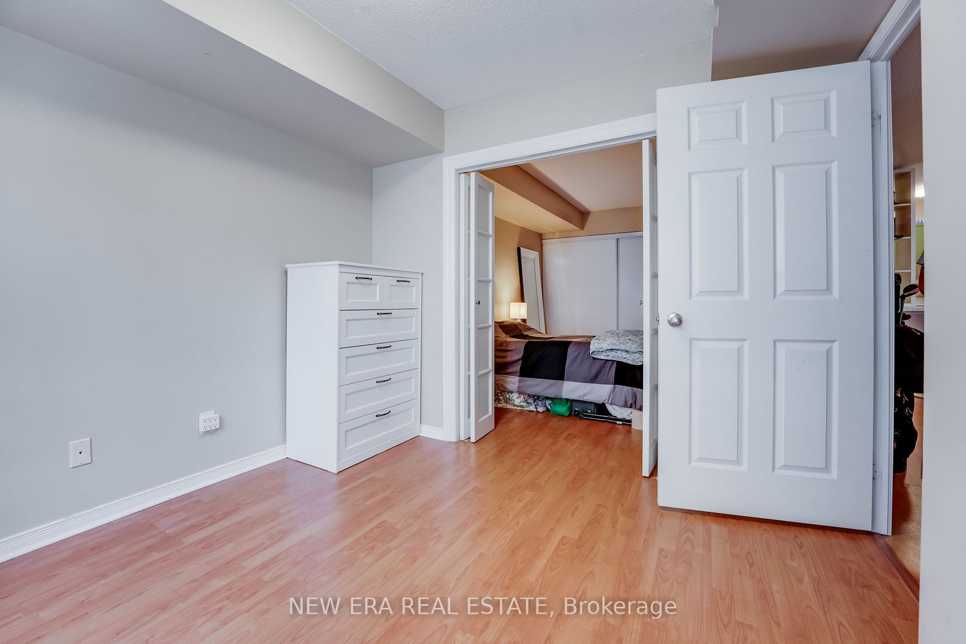 155 Beecroft Rd, #1112