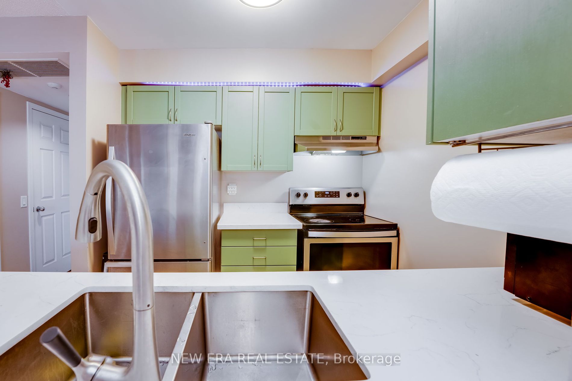 155 Beecroft Rd, #1112