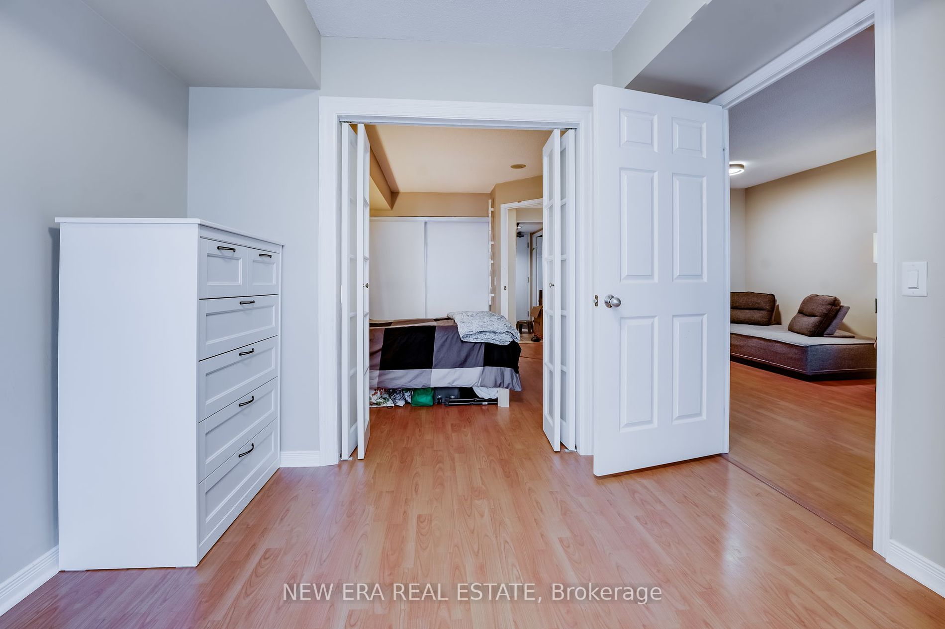 155 Beecroft Rd, #1112