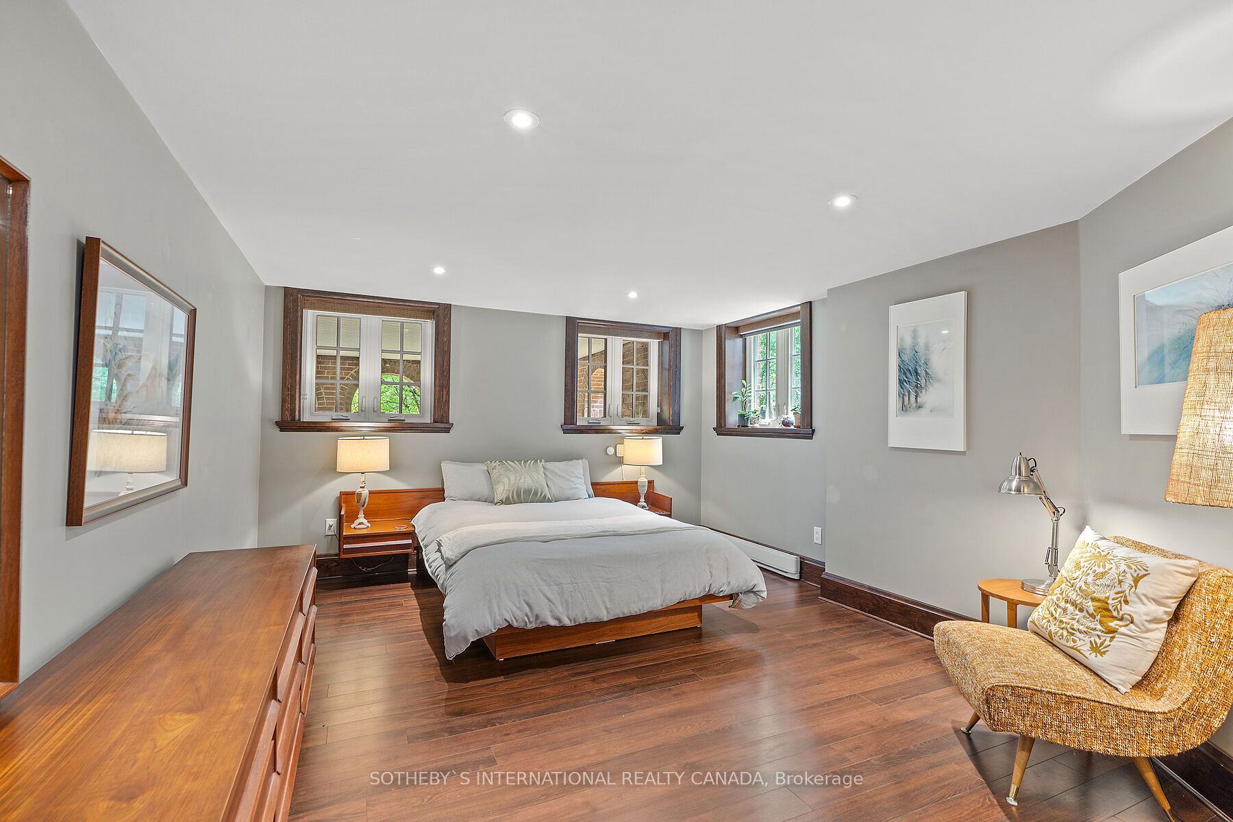 379 Walmer Rd