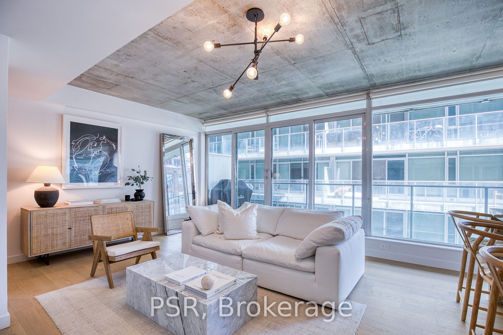 75 Portland Street, #423