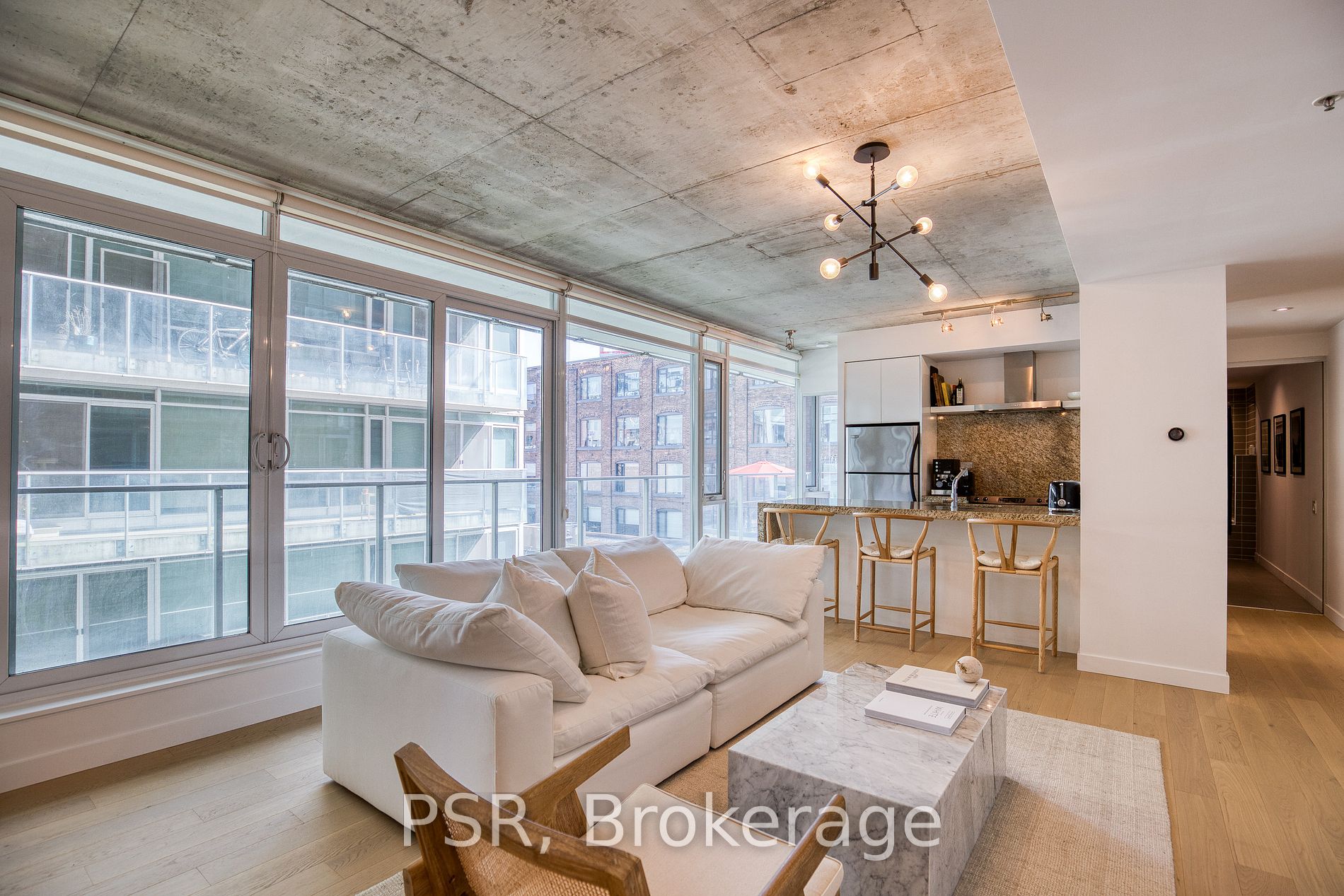 75 Portland Street, #423