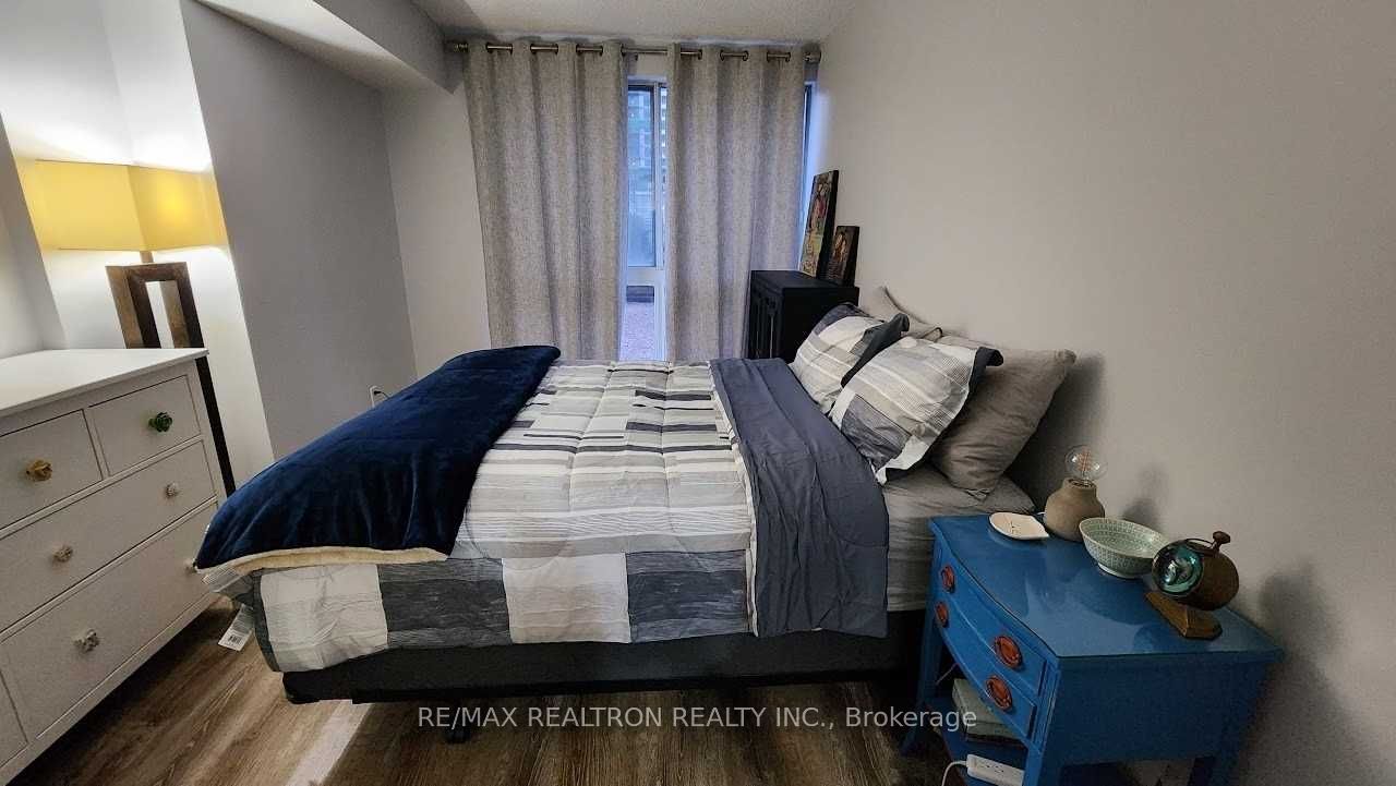7 Broadway Avenue #211