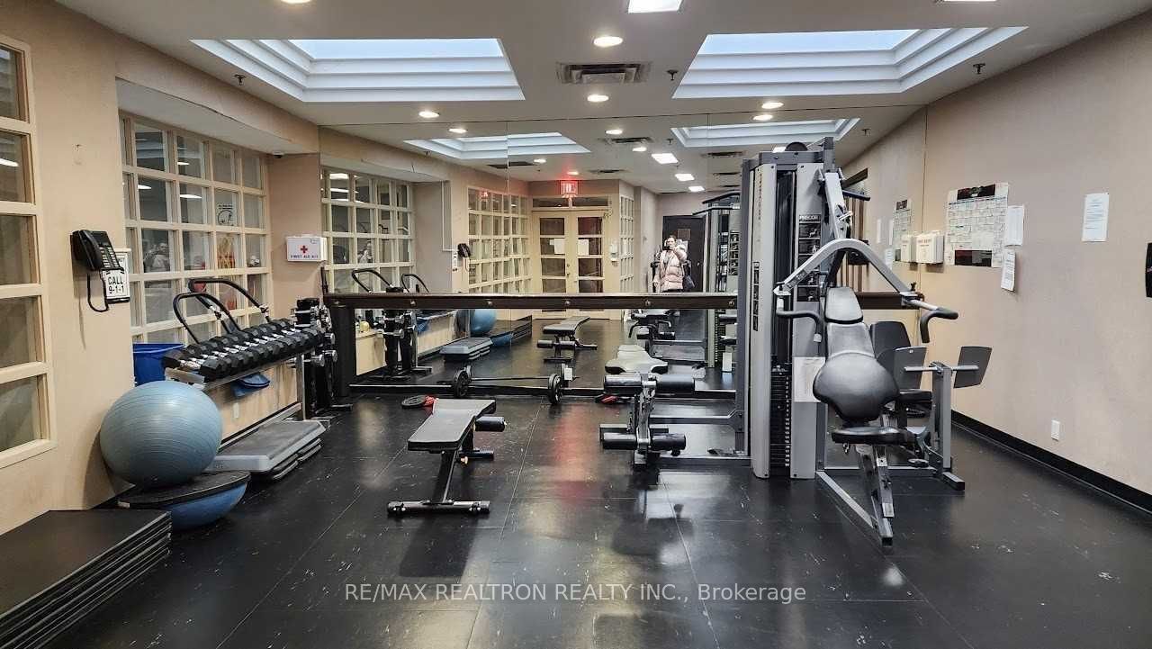 7 Broadway Avenue #211