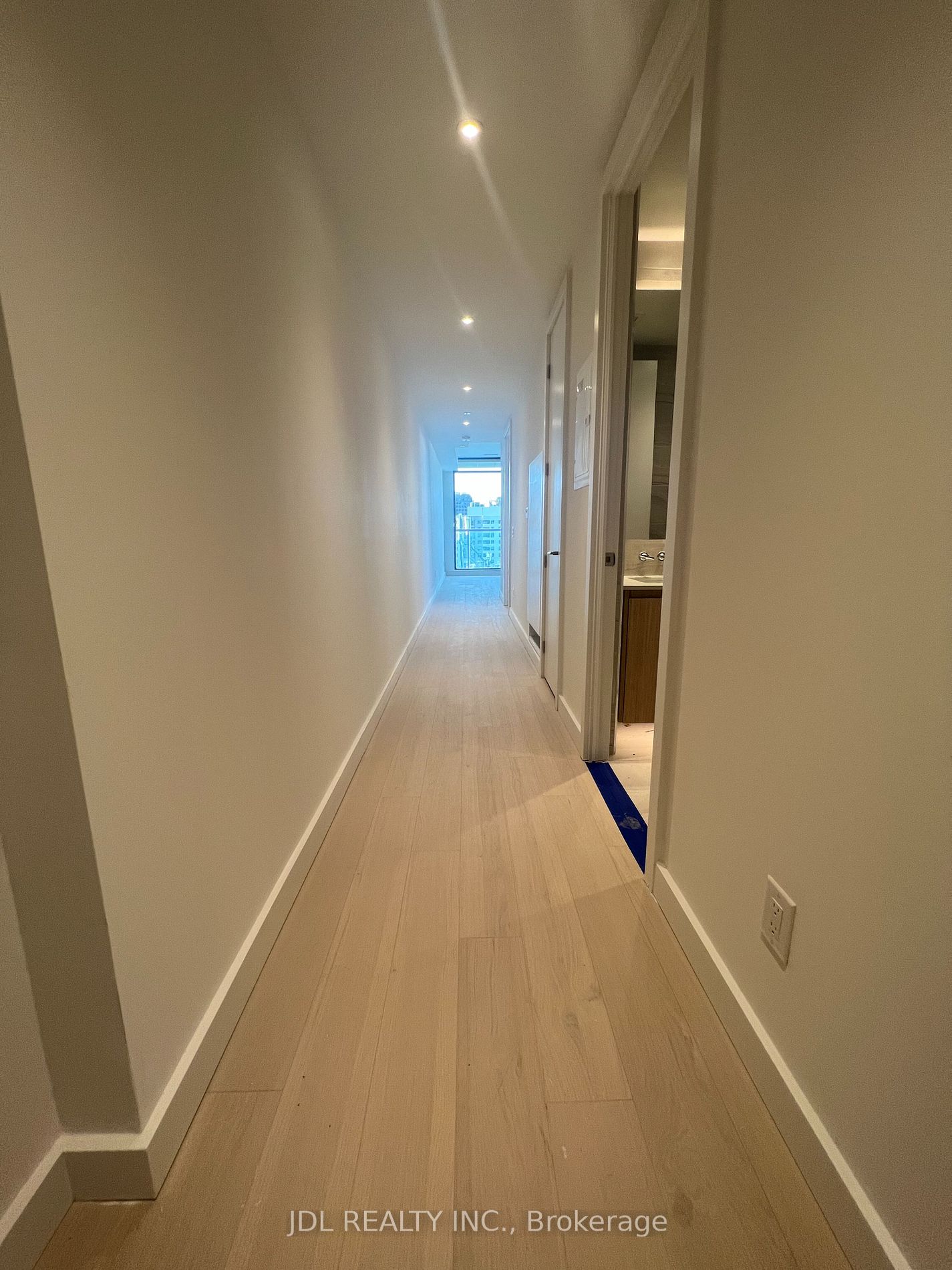 81 Wellesley St E, #1307