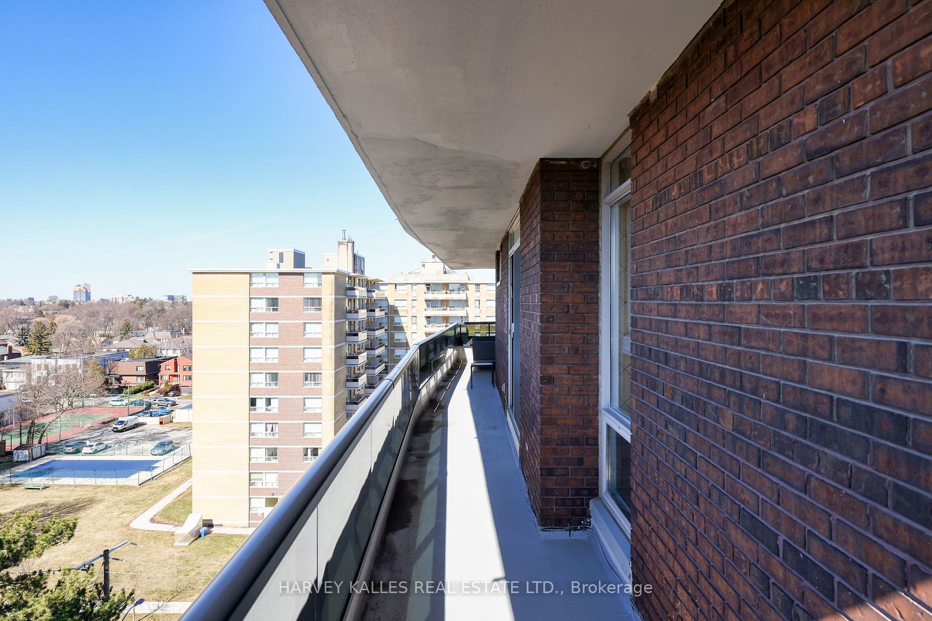2600 Bathurst Street, #801