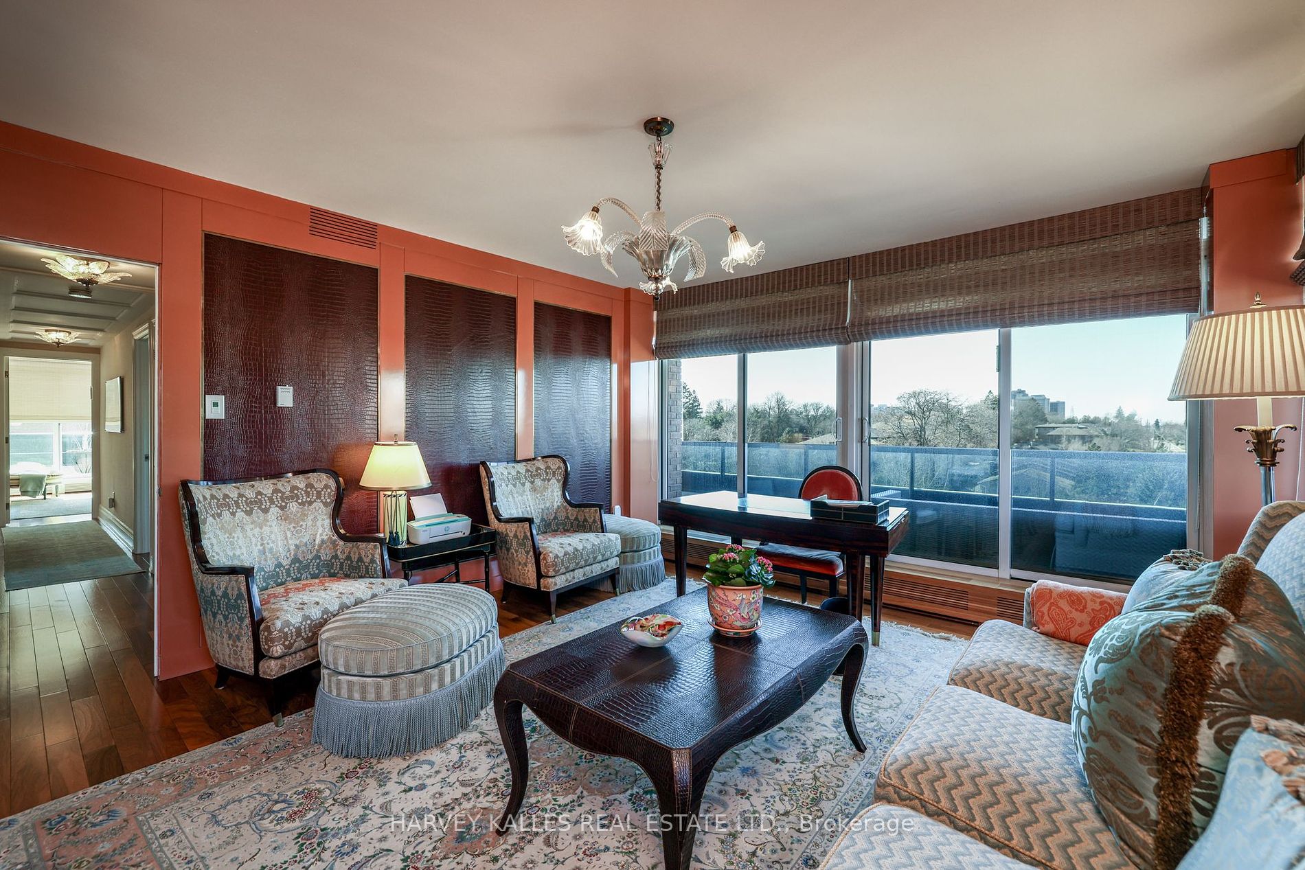 2600 Bathurst Street, #801