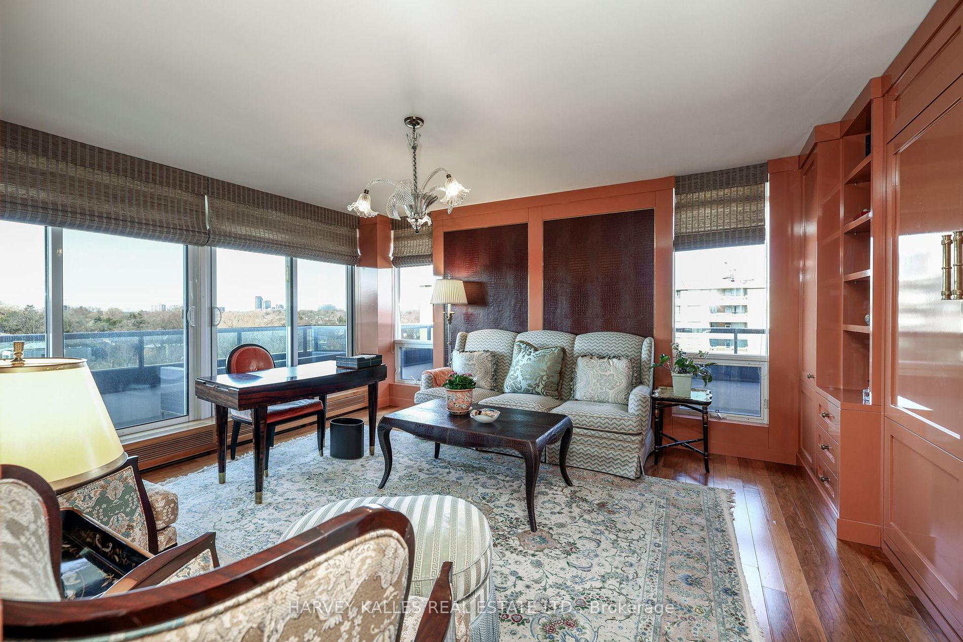 2600 Bathurst Street, #801