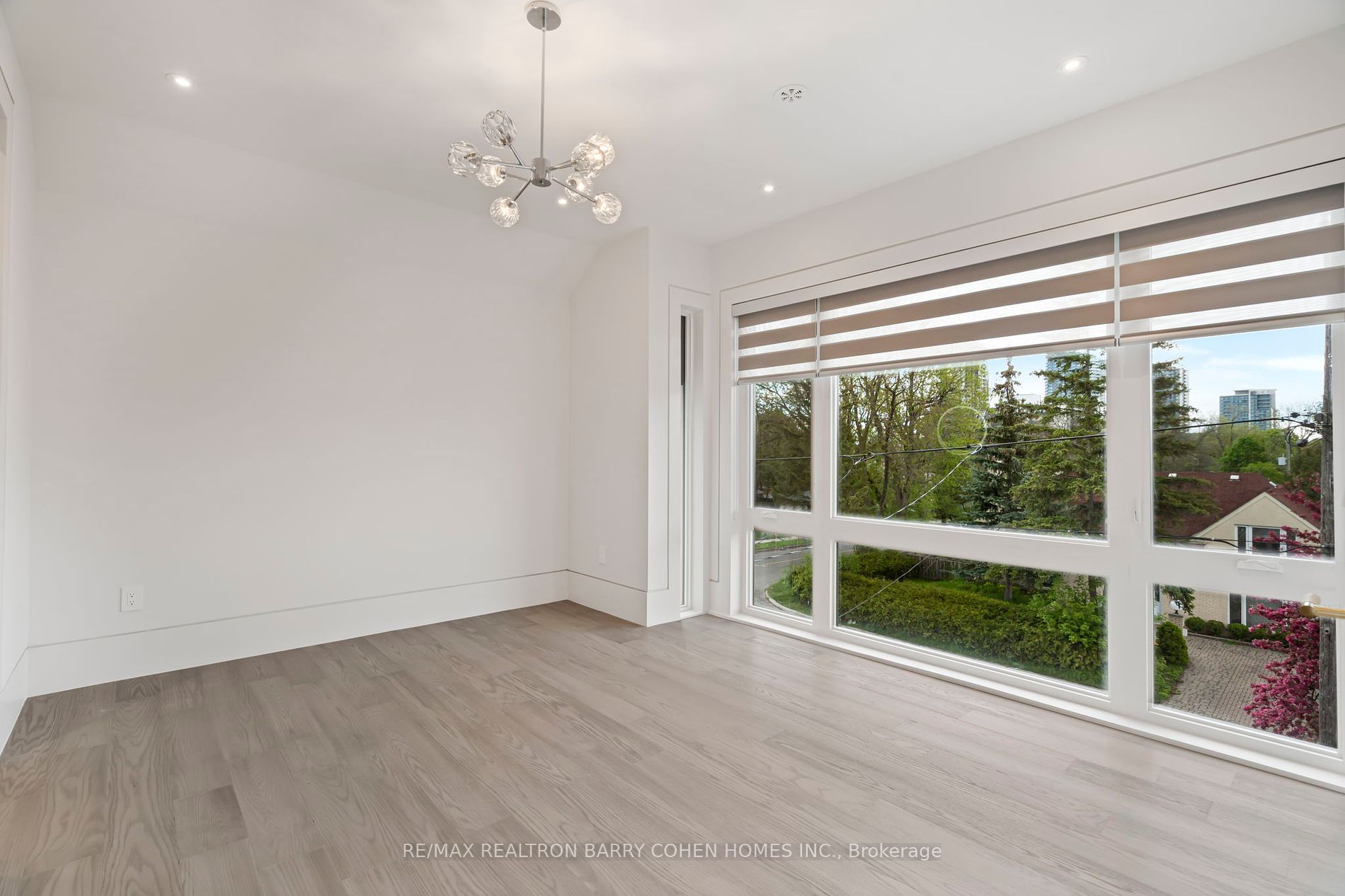 49 Abitibi Ave
