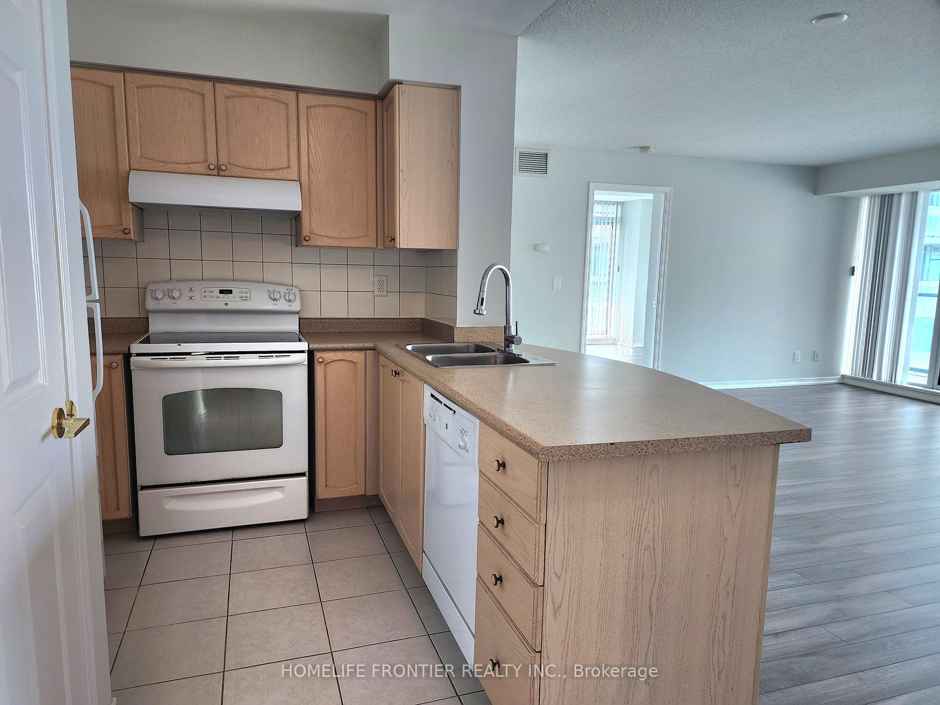 5508 Yonge Street, #1702
