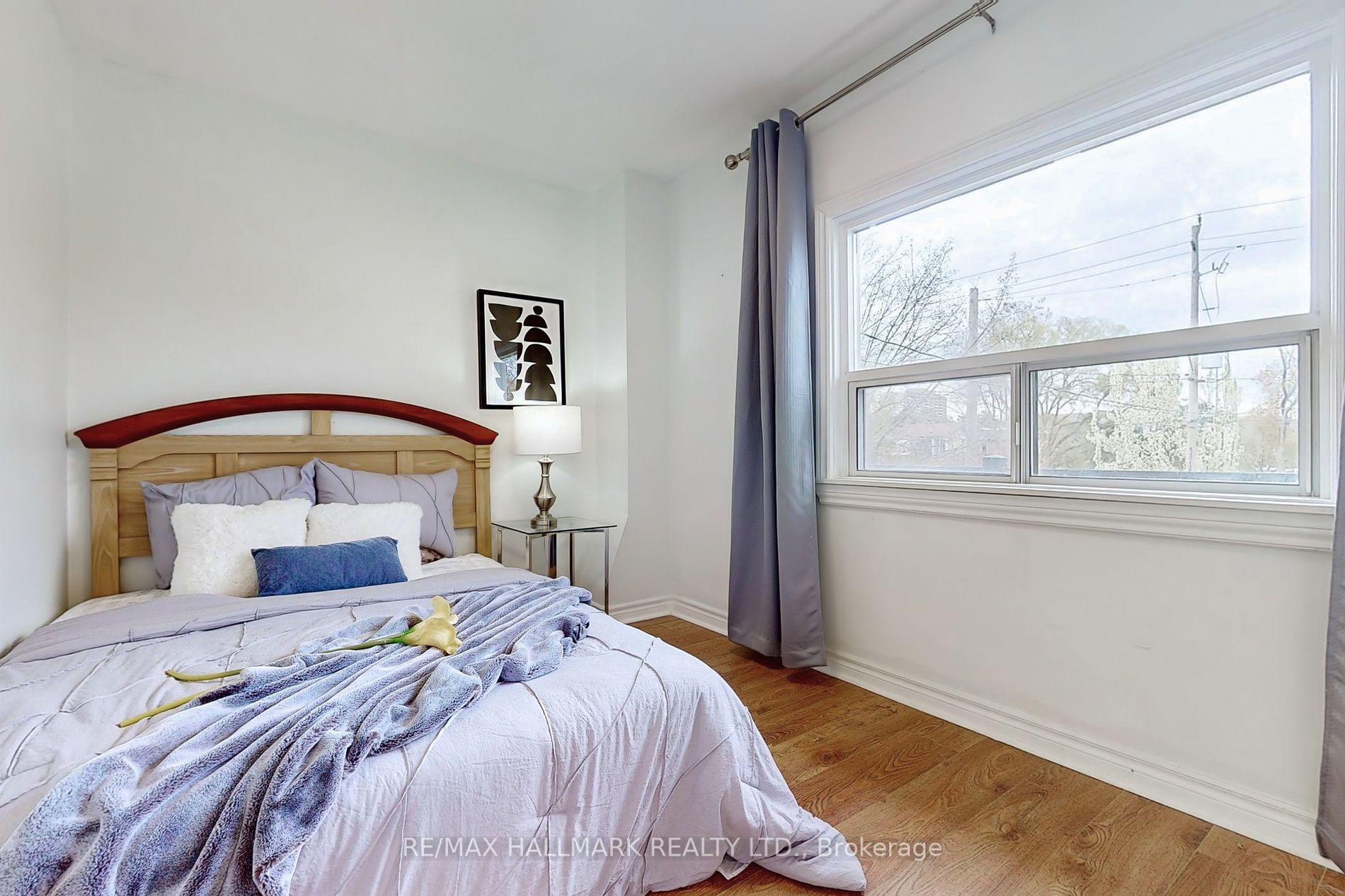 18 Cadillac Ave