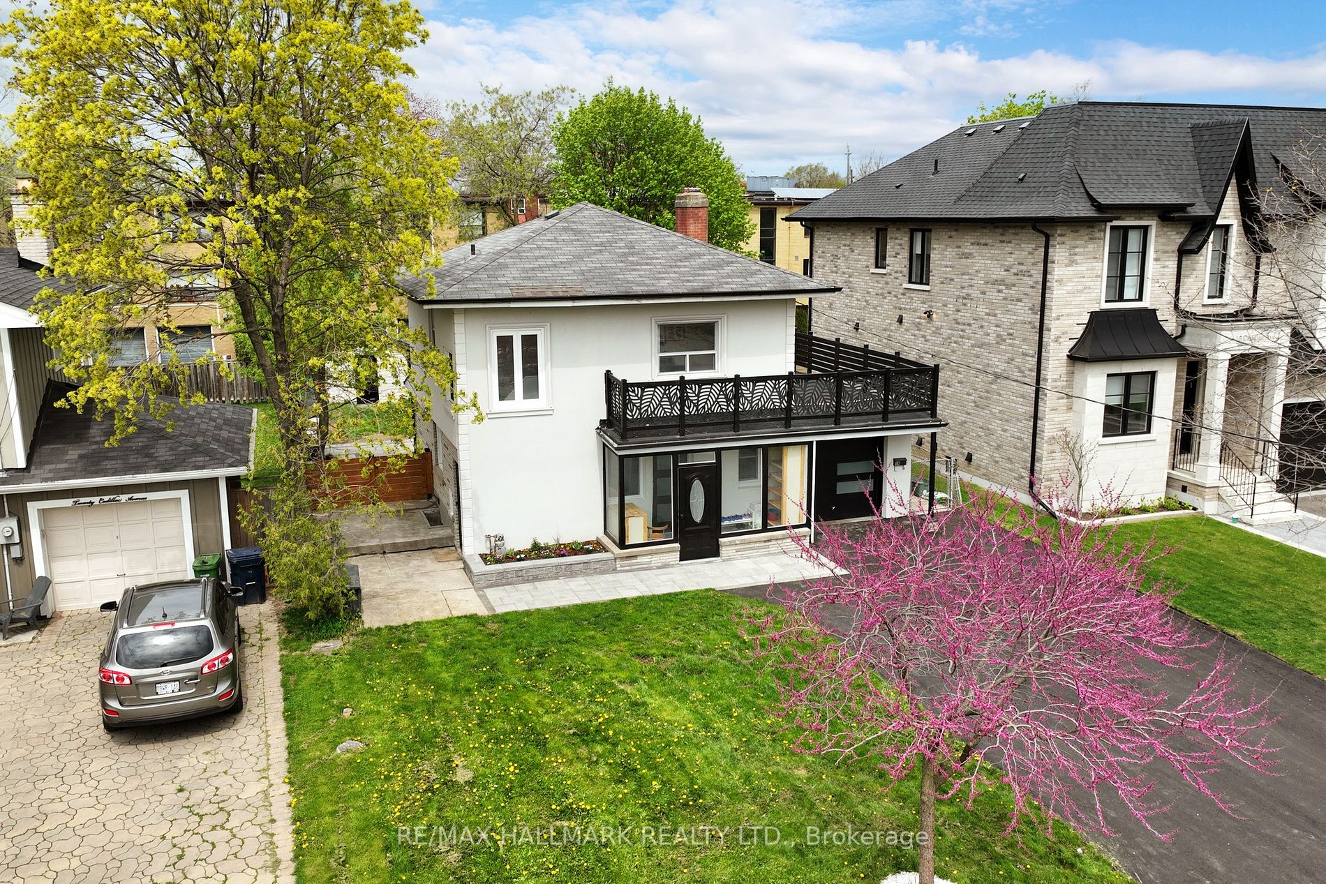 18 Cadillac Ave